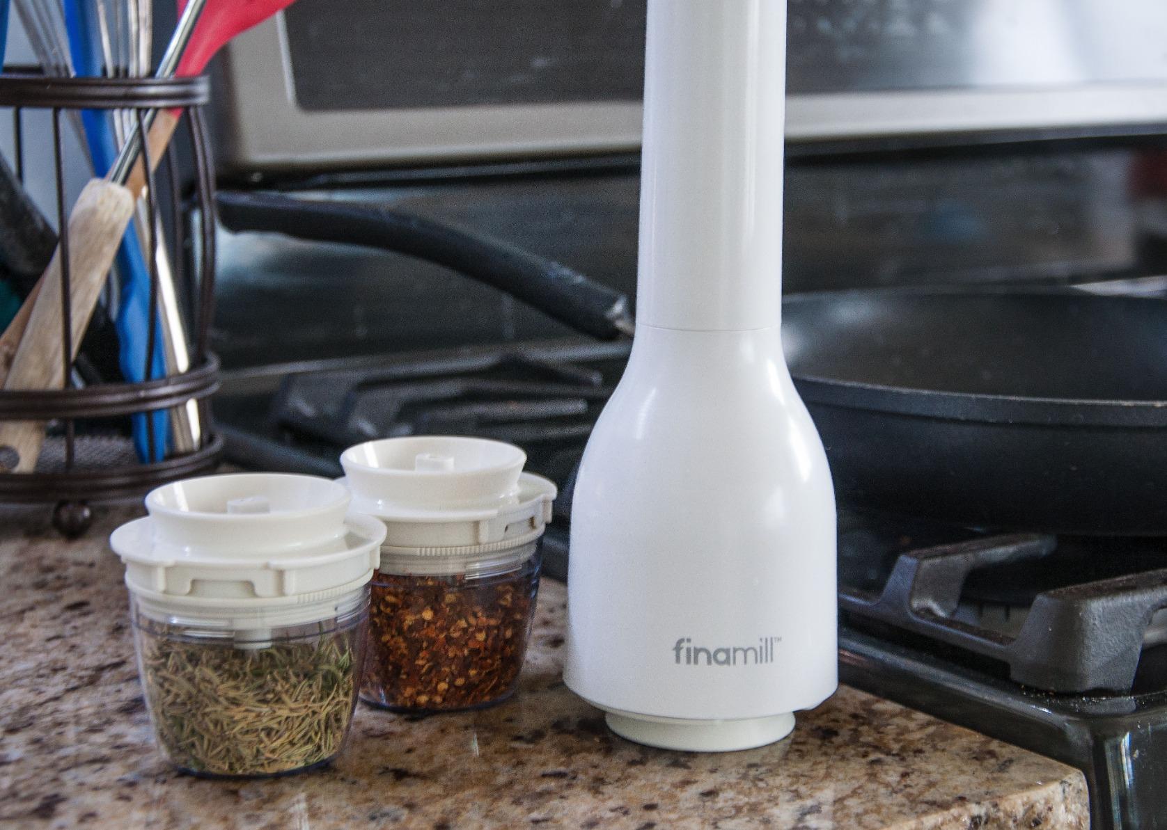 FinaMill Classic Battery Spice Mill - Battery Operated Salt and Pepper Grinder Set, Includes 2 Interchangeable Spice Pods, Adjustable Coarseness, Ceramic Grinder, LED Light, Home and Kitchen Gift Set - Customer Photo 2