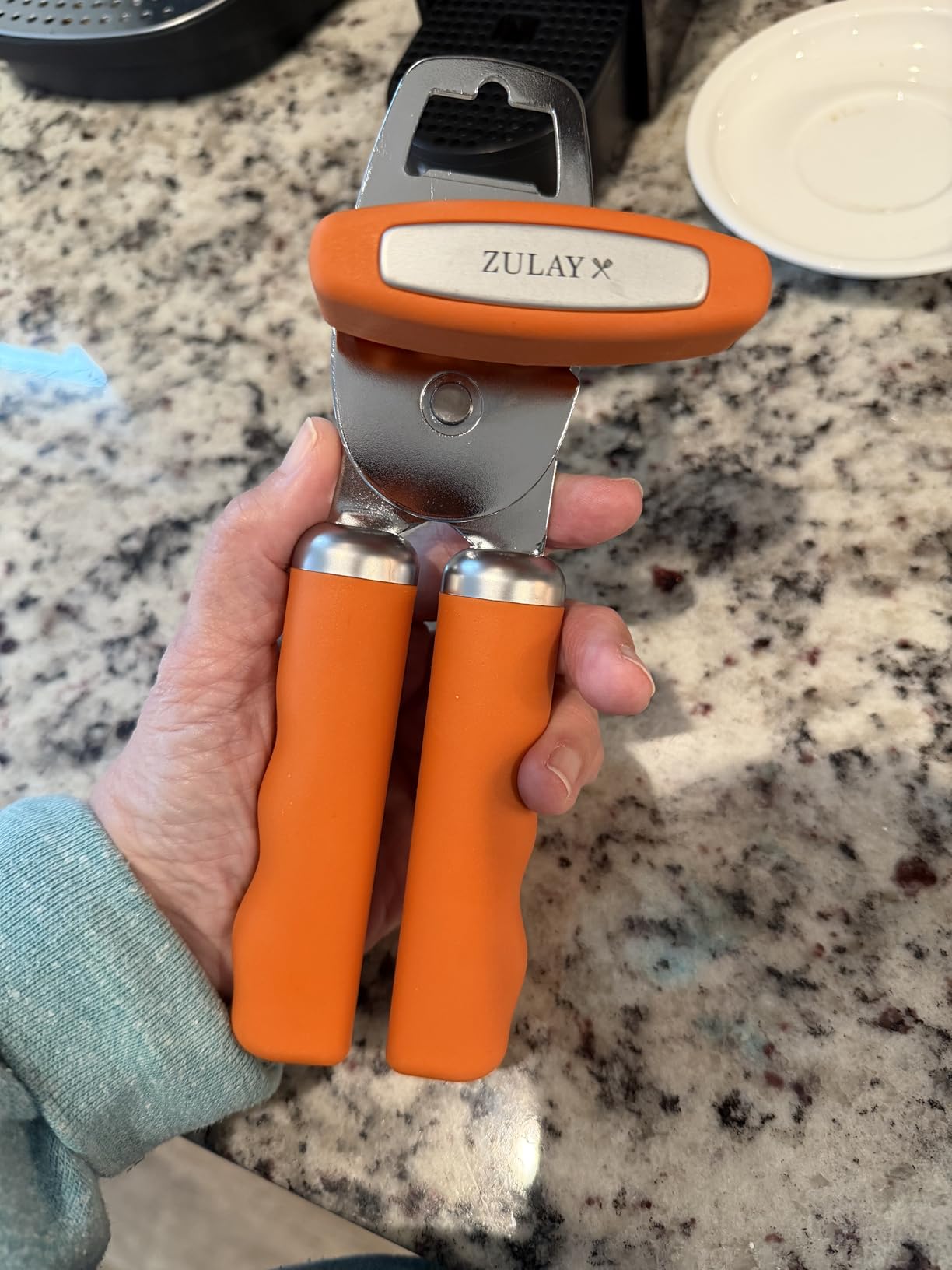 Zulay Kitchen Heavy Duty Stainless Steel Can Opener Manual with Bottle Opener - Rust Proof Manual Can Opener With Turn Knob & Comfy Soft Grip Handles - Black - Customer Photo 1