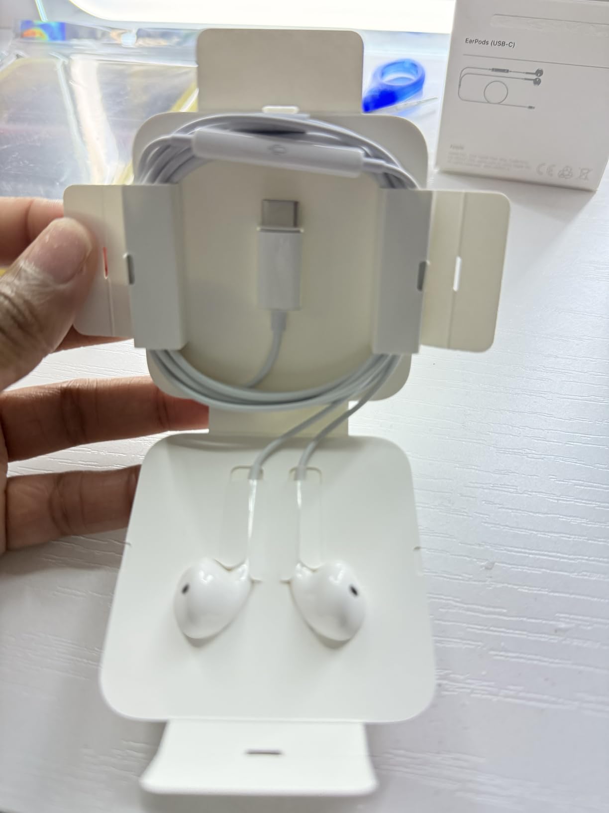 Apple EarPods Headphones with 3.5mm Plug, Wired Ear Buds with Built-in Remote to Control Music, Phone Calls, and Volume - Customer Photo 2