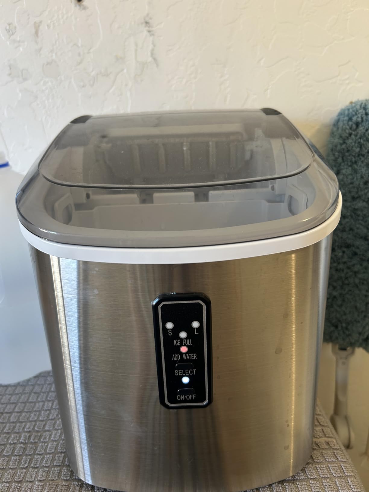 EUHOMY Ice Maker Countertop, 9 Cubes Ready in 6 Mins, 26lbs/24H, Self-Cleaning, Portable Ice Maker Machine with Carry Handle, Basket and Scoop, 2 Sizes of Bullet Ice for Home, Kitchen, Office customer photo 1
