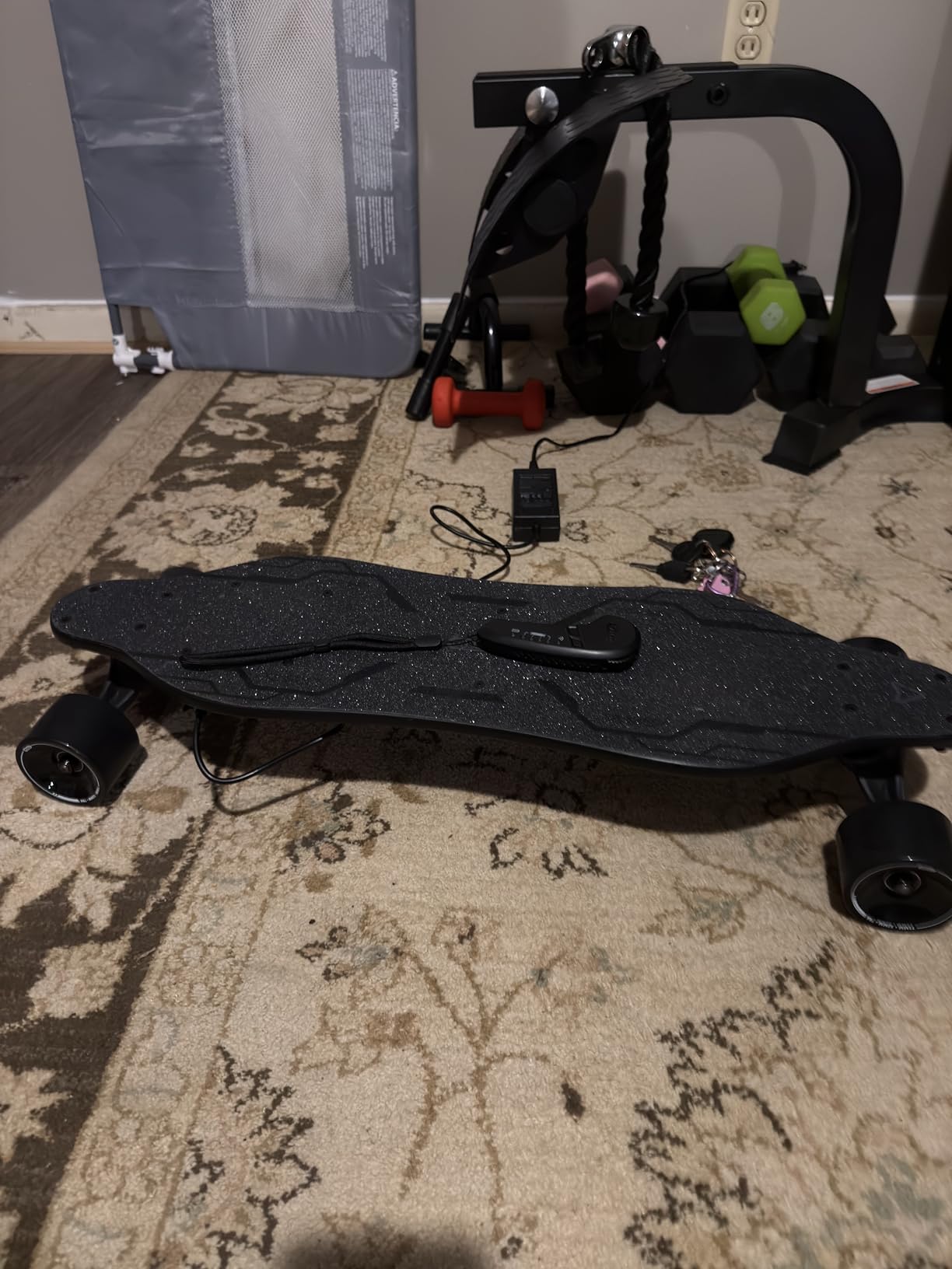 MEEPO Campus V3 Series/Envy Electric Skateboard with Remote, Top Speed Up to 29 Mph, 4 Speed Smooth Braking, Easy Carry Handle Design, Suitable for Adults & Teens - Customer Photo 1