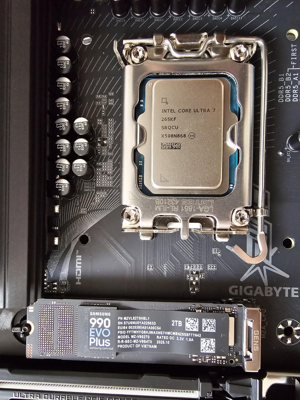 Core Ultra 7 Desktop Processor 265KF - 20 cores (8 P-cores + 12 E-cores) up to 5.5 GHz customer photo 1