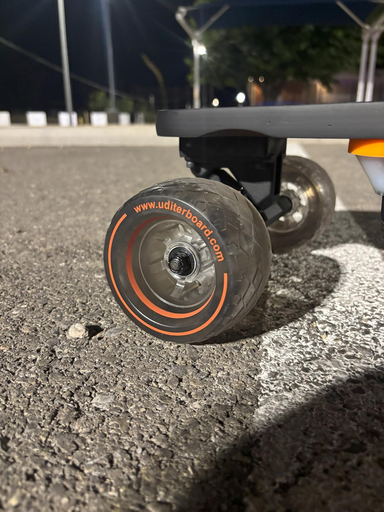 Electric Skateboard with Remote, Max 600W×2 Hub-Motors, Swappable Battery, Up to 28 MPH, 12–25 Miles Range, 4 Speed Modes, Electric Longboard for Adults & Beginners (Flamo / S3 / Pixel Series) - Customer Photo 2