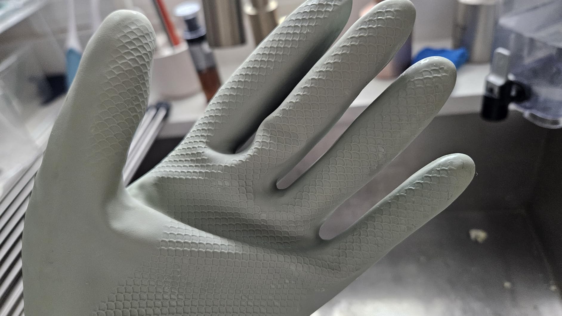 Rubber Cleaning Gloves for Dishwashing, 4 Pairs Reusable Kitchen Gloves for Washing Dishes and Household Cleaning, Colorful Dish Gloves with Flocked Lining and Non-Slip Grip - Customer Photo 2