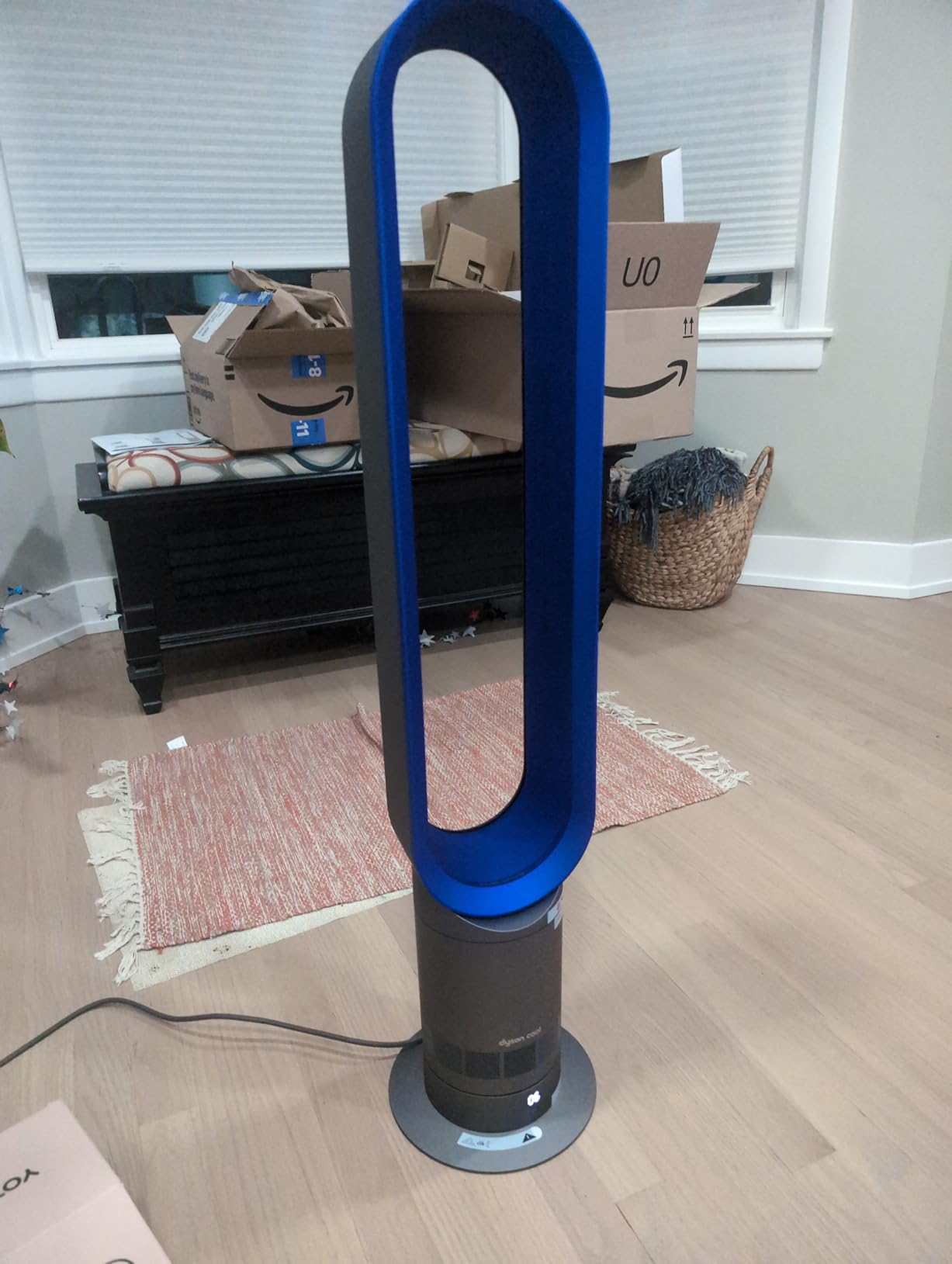 Dyson Cool AM07 Air Multiplier Bladeless Tower Fan, 70° oscillation, 10 levels (Iron/Blue) - Customer Photo 4