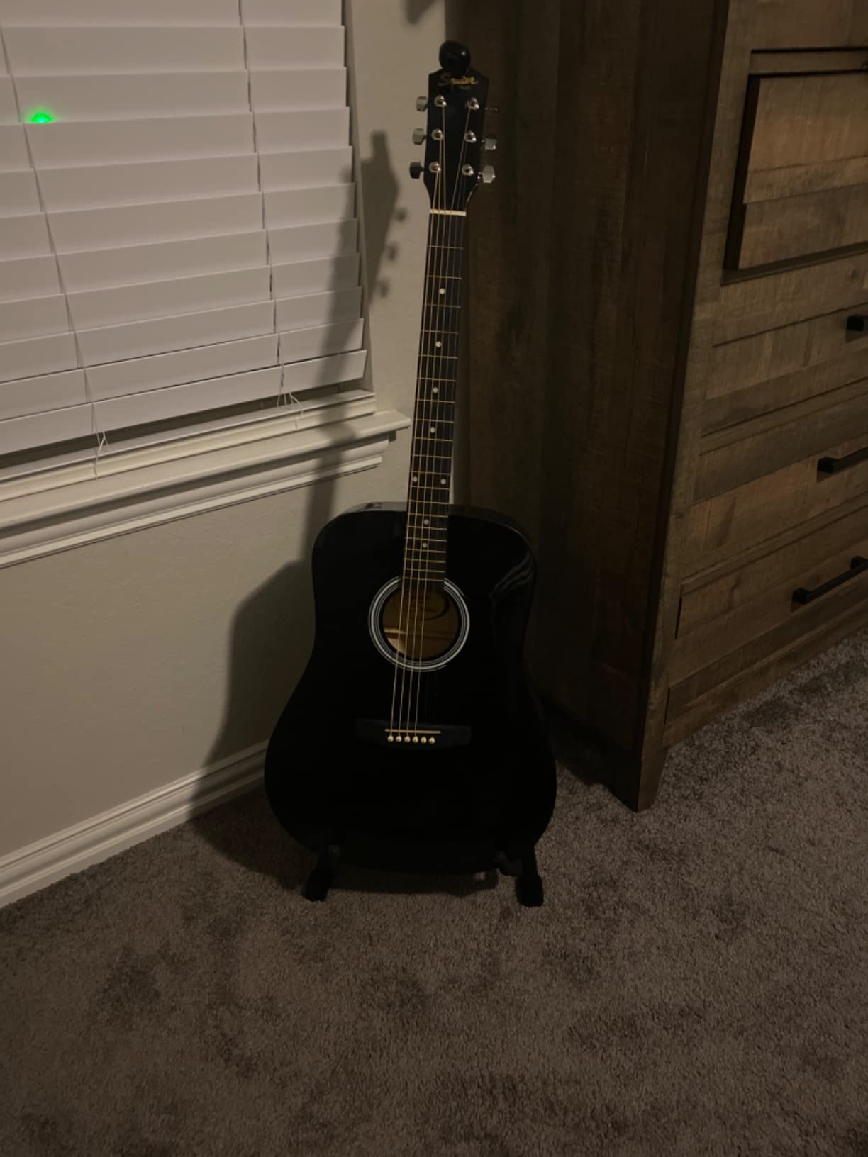 Fender Dreadnought Acoustic Guitar - Natural Bundle with Gig Bag, Strap, Strings, Picks, and Austin Bazaar Instructional Video Customer Review Fender Dreadnought Acoustic Guitar - Natural Bundle with Gig Bag, Strap, Strings, Picks, and Austin Bazaar Instructional Video - Customer Photo 1