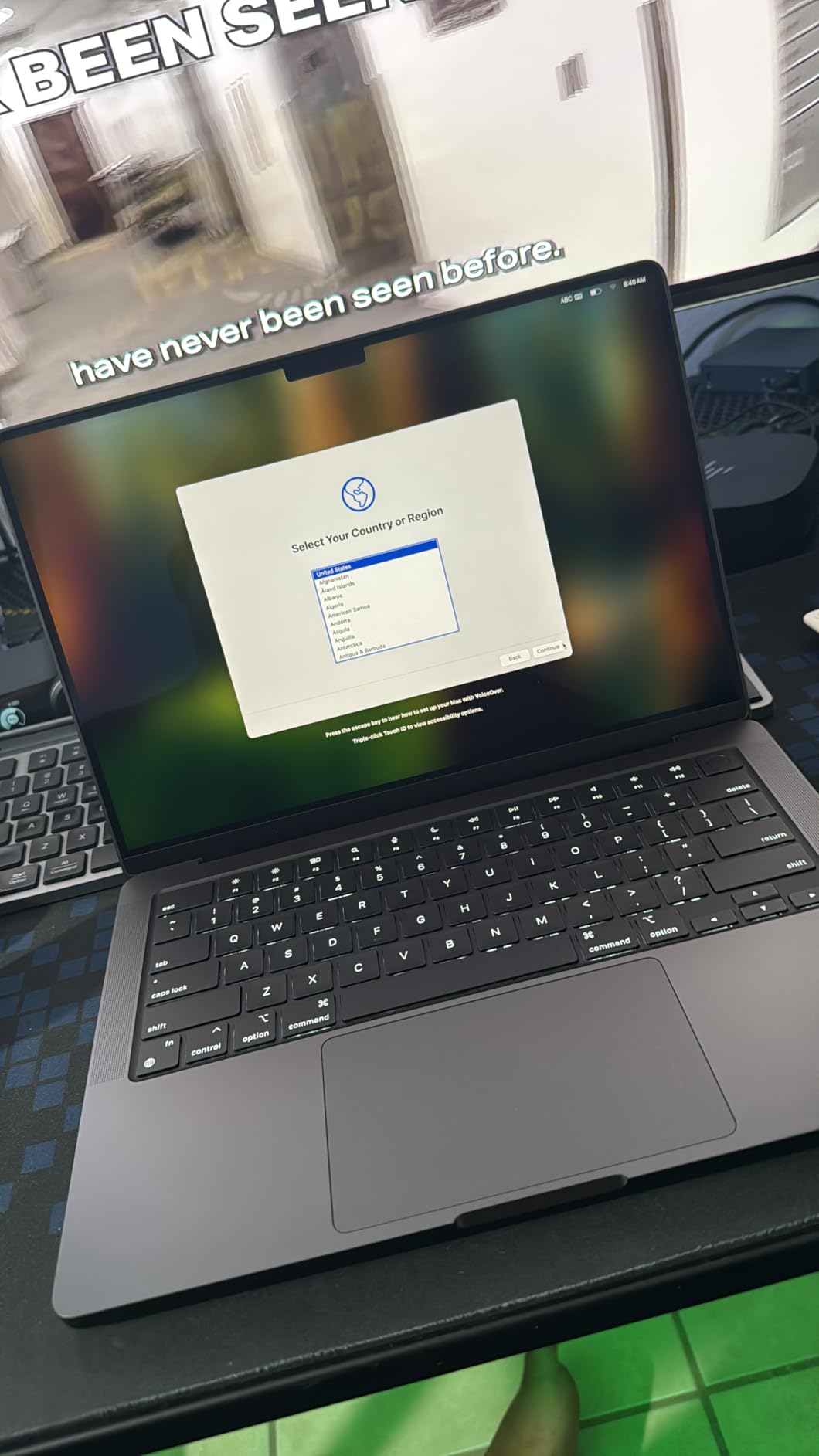 2024 MacBook Pro Laptop with M4 chip with 10-core CPU and 10-core GPU: Built for Apple Intelligence, 14.2-inch Liquid Retina XDR Display, 16GB Unified Memory, 512GB SSD Storage; Space Black customer photo 2