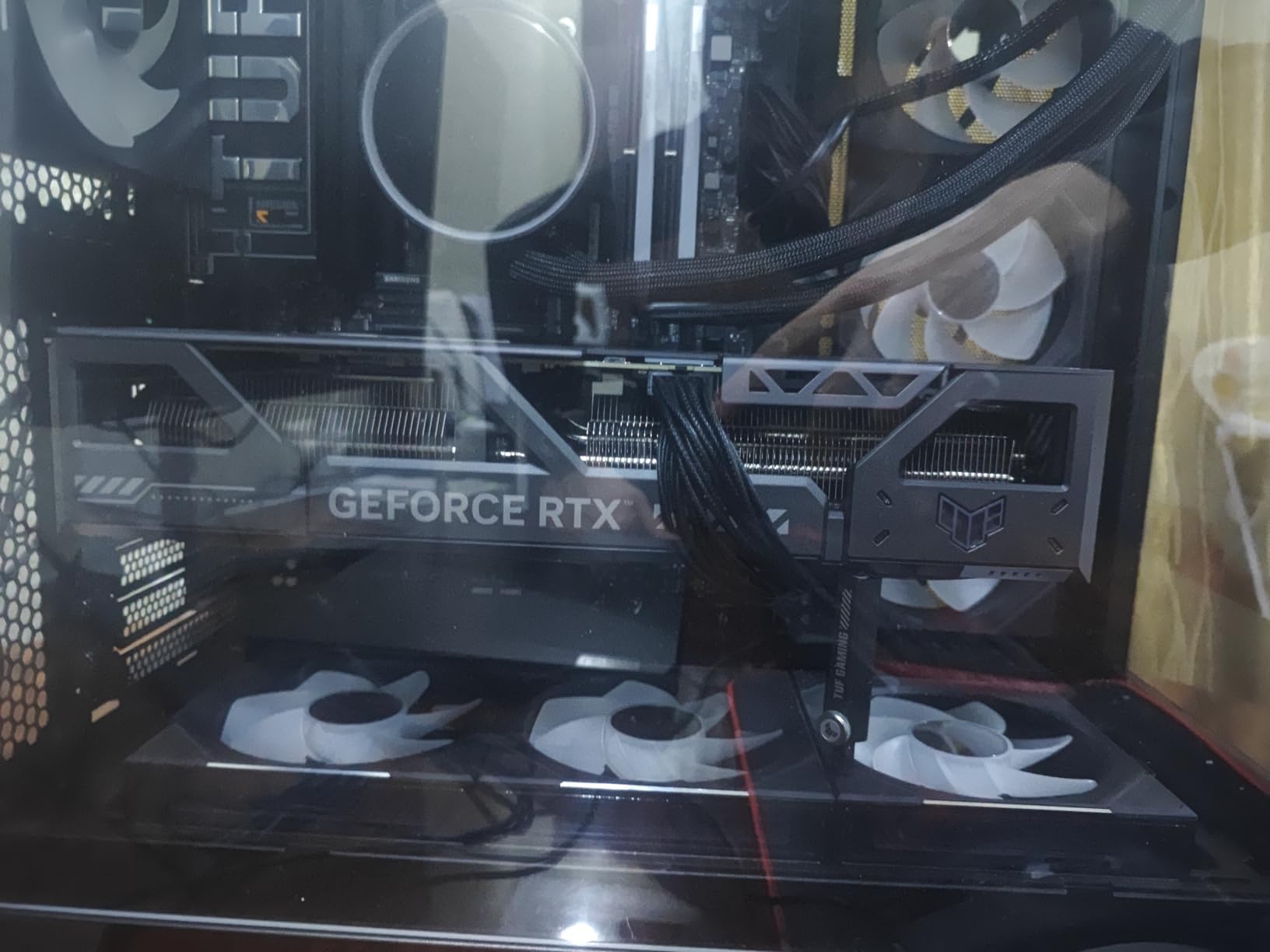 ASUS TUF Gaming GeForce RTX 5080 16GB GDDR7 OC Edition Graphics Card customer photo 2