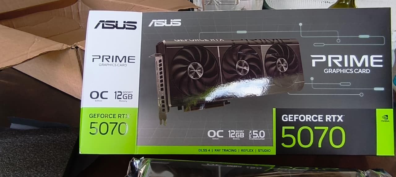 ASUS The SFF-Ready Prime GeForce RTX 5070 OC Edition Graphics Card, NVIDIA (PCIe 5.0, 12GB GDDR7, HDMI/DP 2.1, 2.5-Slot, Axial-tech Fans, Dual BIOS) customer photo 1