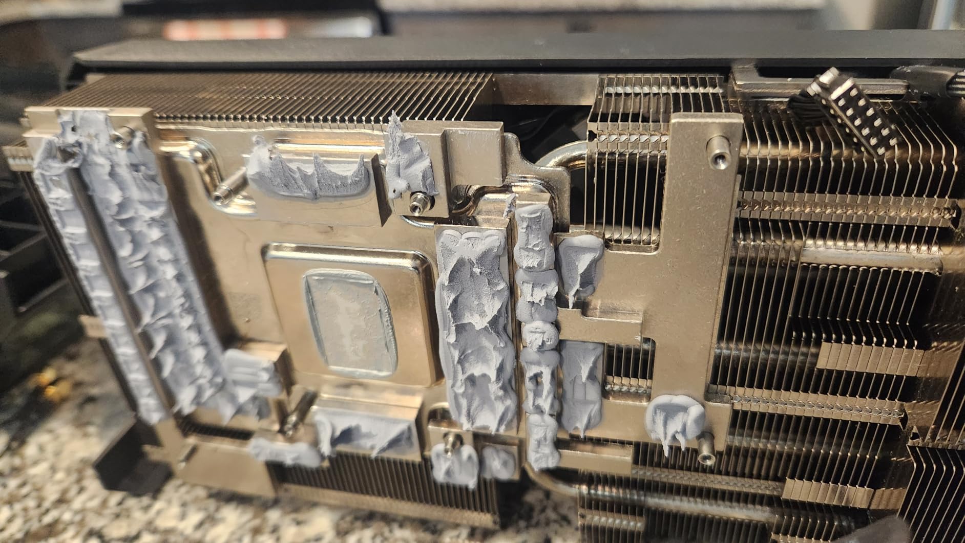 Gigabyte GeForce RTX 5080 Gaming OC 16G Graphics Card - 16GB GDDR7, 256bit, PCI-E 5.0, 2730MHz Core Clock, 3 x DisplayPort, 1 x HDMI, GV-N5080GAMING OC-16GD customer photo 2