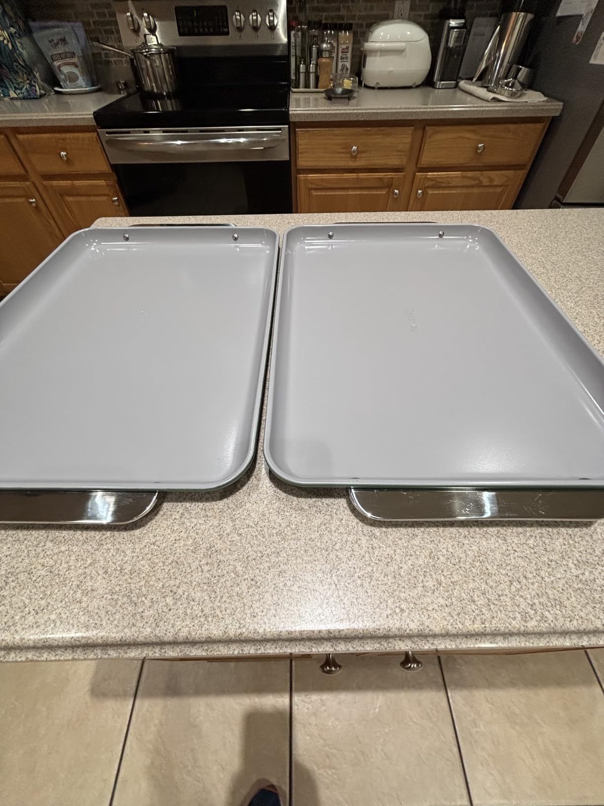 Caraway Nonstick Ceramic Small Baking Sheet (9x13 inch – Non-Toxic, PTFE & PFOA Free – Oven Safe – Aluminized Steel Core – Mini Sheet Pan for Baking, Roasting & More - Cream - Customer Photo 1