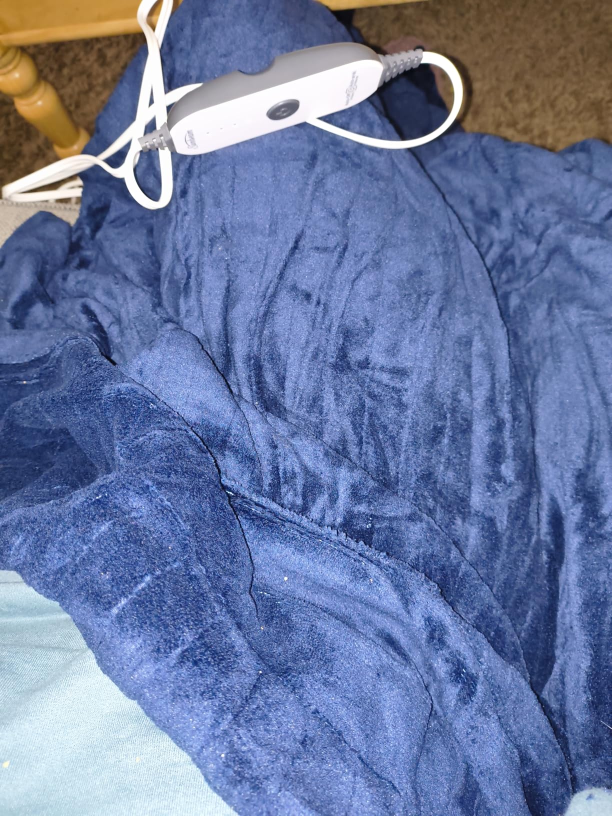 Sunbeam Electric Royal Luxe Microplush Heated Blanket, 12 Heat Settings, 12-Hour Auto Shut-Off, Fast Heating, Warm & Cozy, Machine Washable, Cabernet Color, Queen (90 Sunbeam Electric Royal Luxe Microplush Heated Blanket, 12 Heat Settings, 12-Hour Auto Shut-Off, Fast Heating, Warm & Cozy, Machine Washable, Cabernet Color, Queen (90
