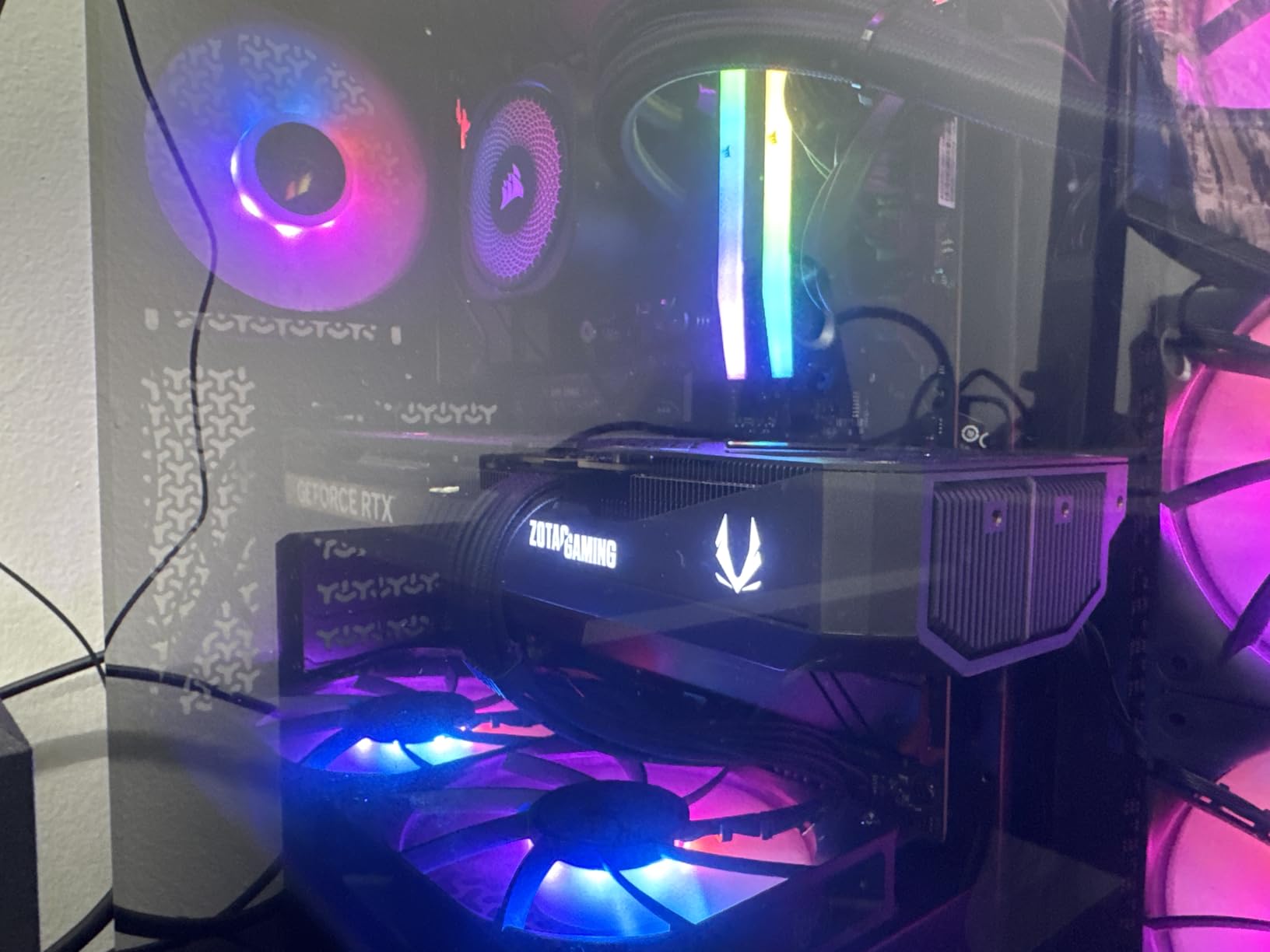 ZOTAC Gaming GeForce RTX 5070 Ti Solid CORE OC DLSS 4 16GB GDDR7 256-bit 28 Gbps PCIE 5.0 Gaming Graphics Card, IceStorm 3.0 Advanced Cooling, Spectra RGB Lighting, ZT-B50710J2-10P customer photo 1