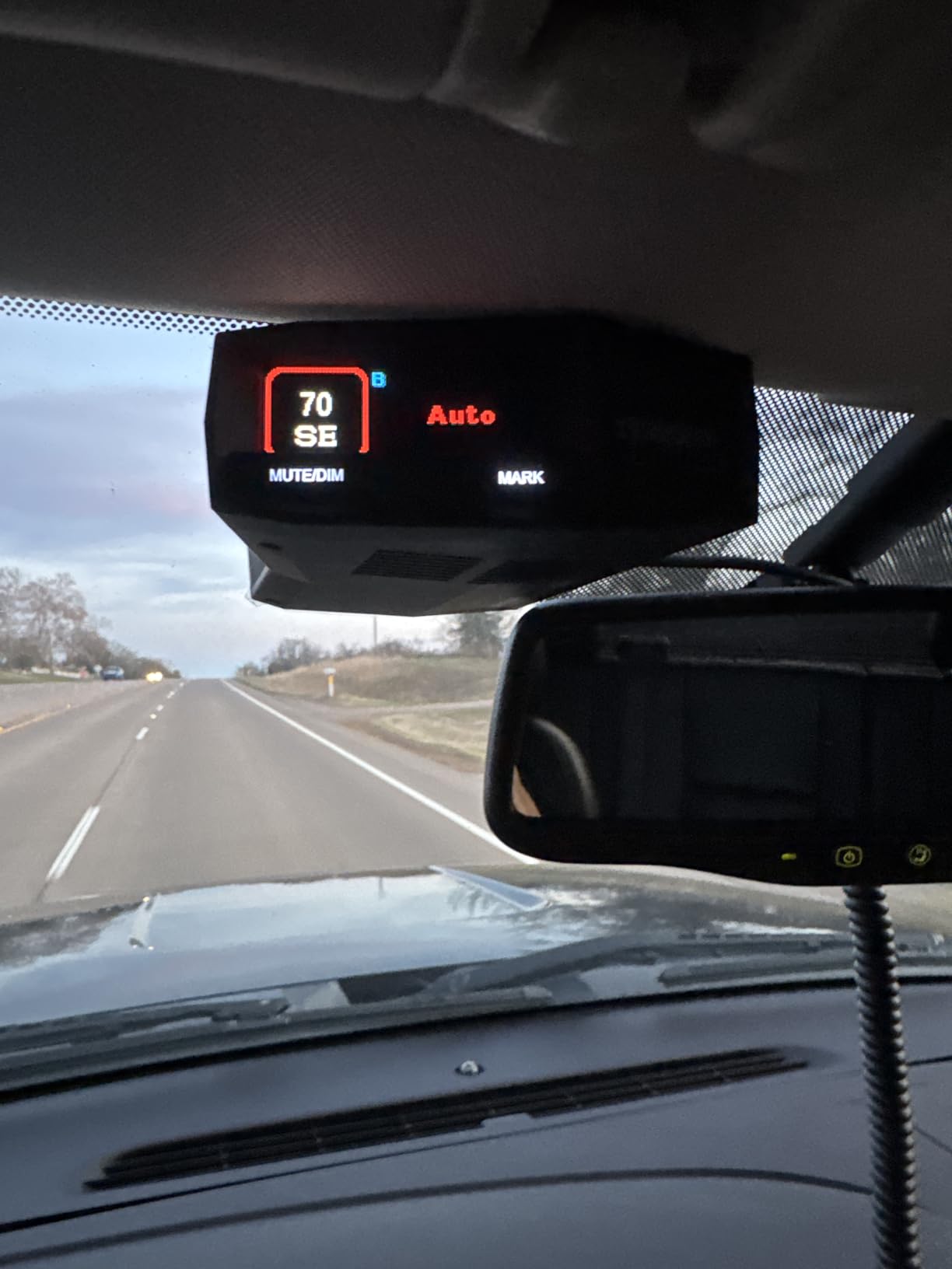 Uniden R8W (New Model) Extreme Long Range Laser/Radar Detector, 360 Degree Awareness, Directional Arrows, Wi-Fi, Bluetooth, GPS, Real-Time Voice Alerts, Red Light & Speed Camera Alerts, R/TACH App customer photo 2