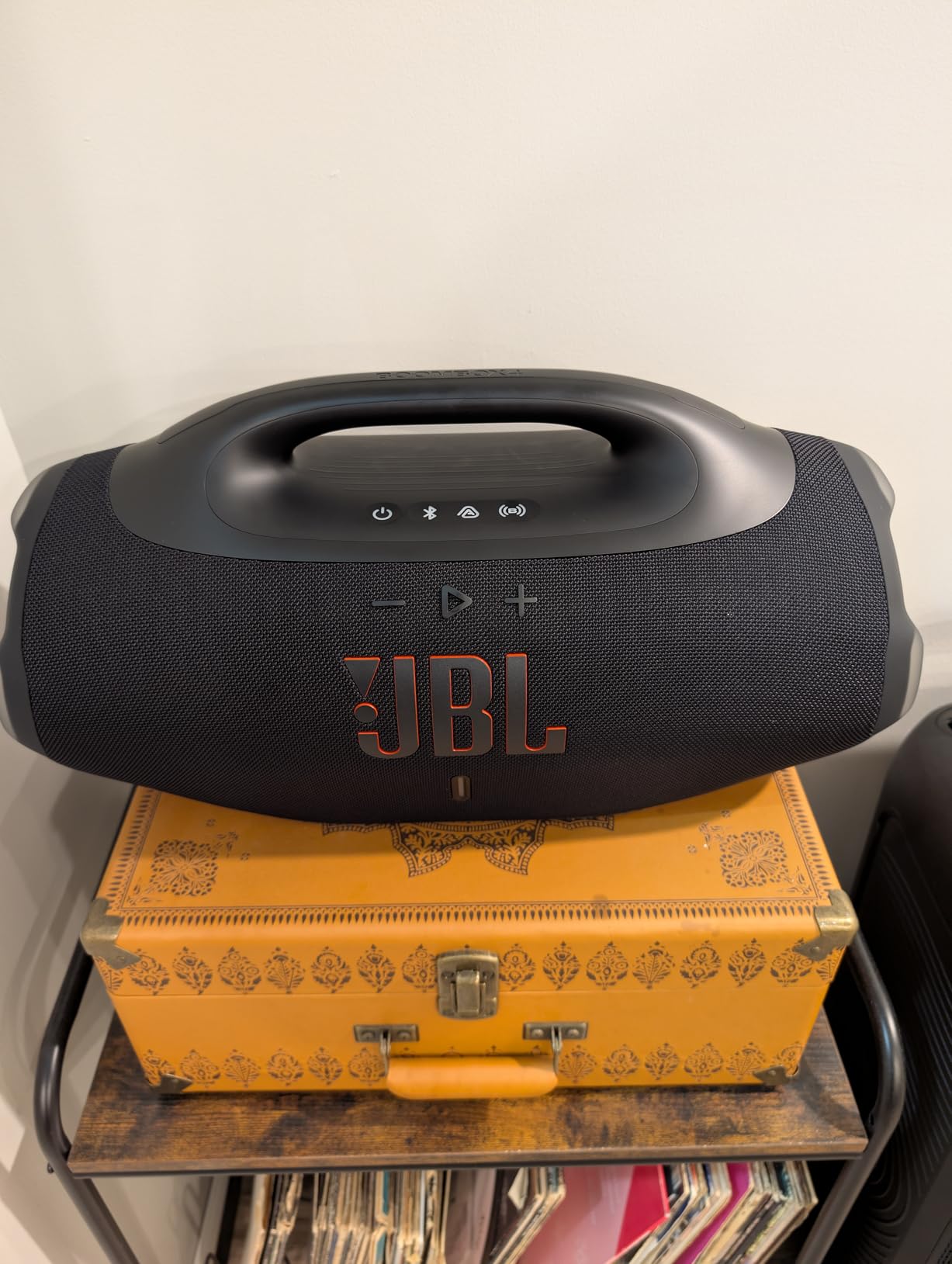 JBL Boombox 4 - Most Powerful Portable Waterproof Speaker with Massive Pro Sound, Up to 34 Hours of Playtime, & Multi-Speaker Connection by Auracast (Blue) Customer Review JBL Boombox 4 - Most Powerful Portable Waterproof Speaker with Massive Pro Sound, Up to 34 Hours of Playtime, & Multi-Speaker Connection by Auracast (Blue) - Customer Photo 1