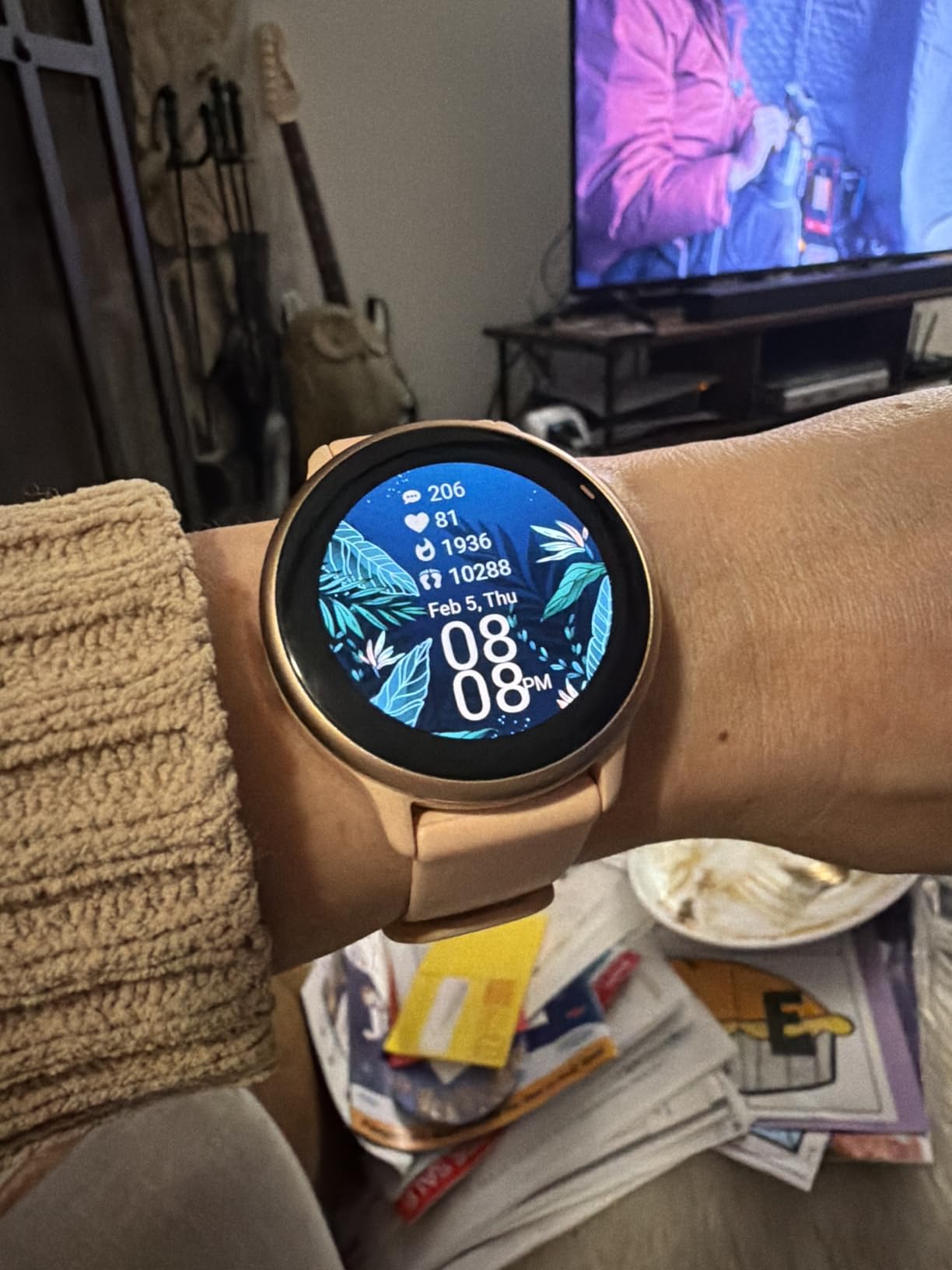 Garmin vívoactive® 6, Health and Fitness GPS Smartwatch, AMOLED Display, Up to 11 Days of Battery, Slate with Black Band customer photo 1