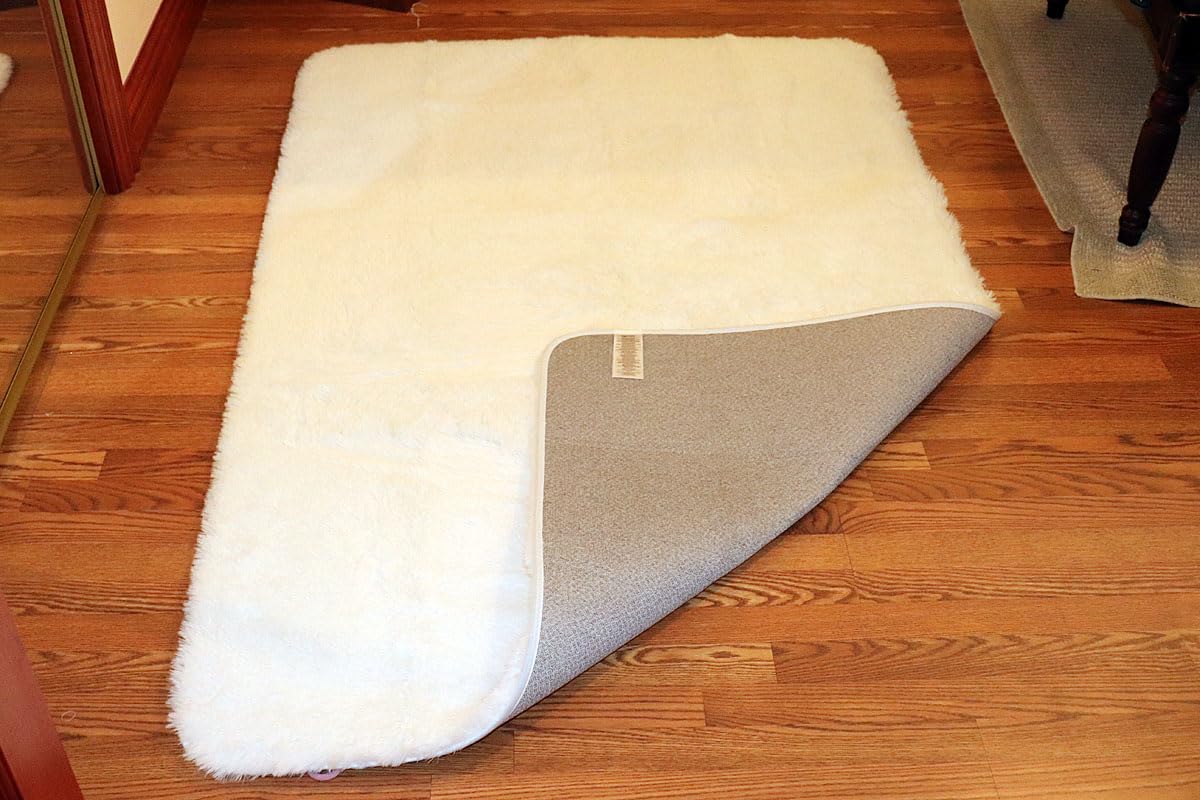 Amazon Basics Fluffy Washable Area Rug, Bedside Shaggy Carpet for Door Entryway, Living Room and Bedroom, 2' W × 3' L, Dark Gray Customer Review Amazon Basics Fluffy Washable Area Rug, Bedside Shaggy Carpet for Door Entryway, Living Room and Bedroom, 2' W × 3' L, Dark Gray - Customer Photo 2