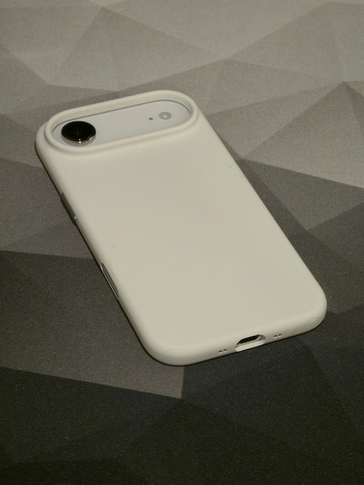 elago for iPhone 17 Pro Max Case, Premium Magnetic Silicone Case, Compatible with MagSafe, Liquid Silicone Material, Protective Cover, Shockproof, Slim Phone, 6.9 inch (White) customer photo 2