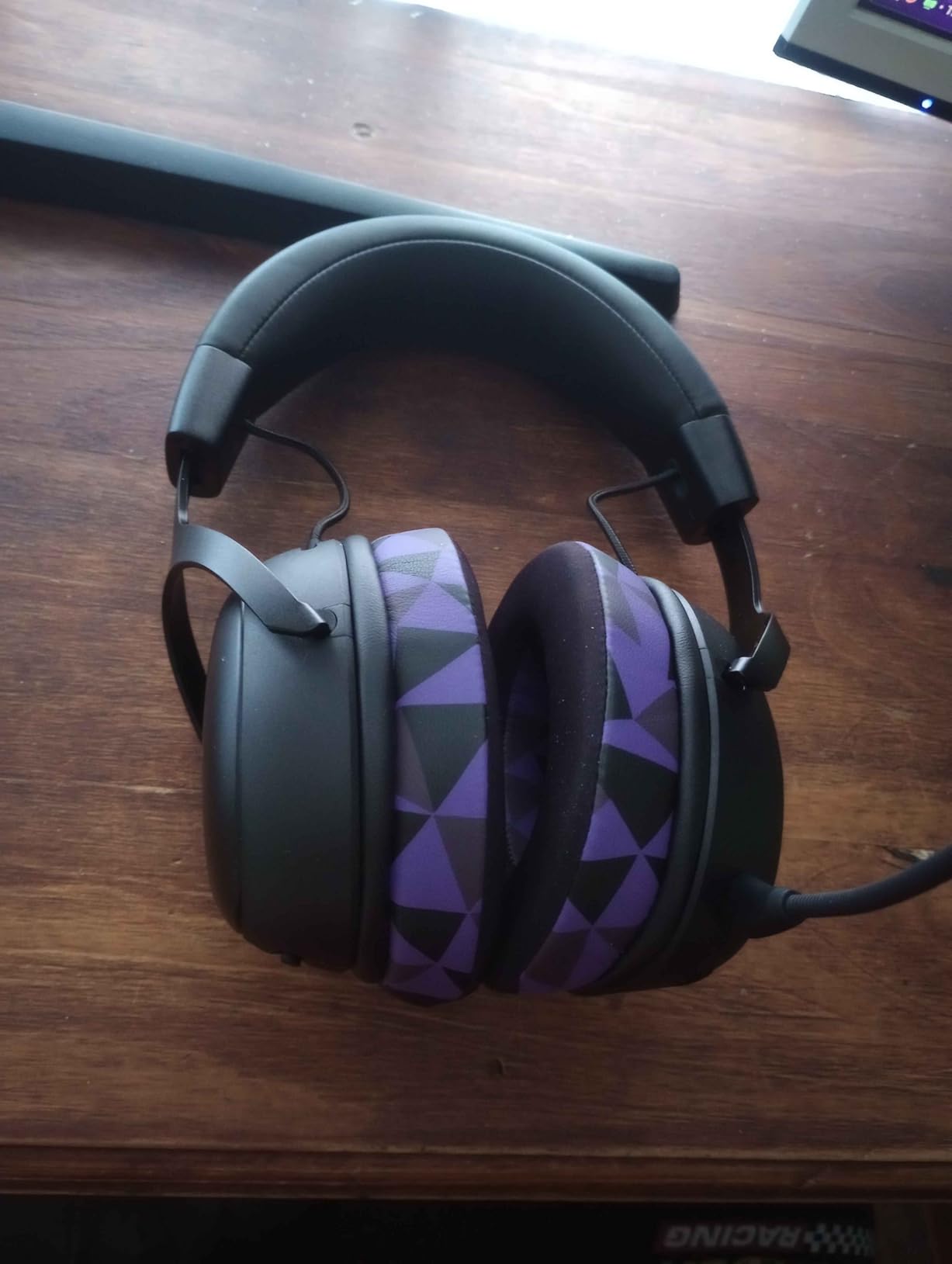 HyperX Cloud III S – Wireless Gaming Headset for Multi-Platform, 2.4GHz, Bluetooth, Battery Life up to 120 Hours 2.4GHz / 200 Hours Bluetooth, 53mm Angled Drivers, Detachable Mic – Black - Customer Photo 2