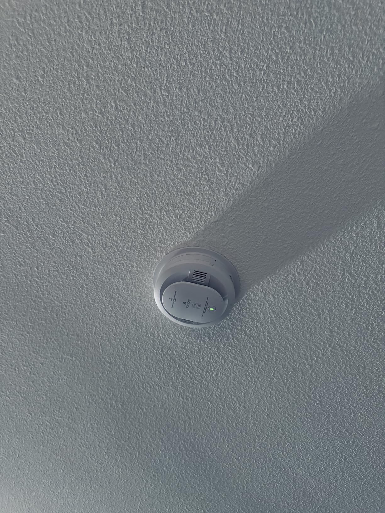 Kidde Smart Smoke Detector, Ring App Enabled for Real-Time Notifications, Hardwired Alarm, AA Backup Battery Customer Review Kidde Smart Smoke Detector, Ring App Enabled for Real-Time Notifications, Hardwired Alarm, AA Backup Battery - Customer Photo 1