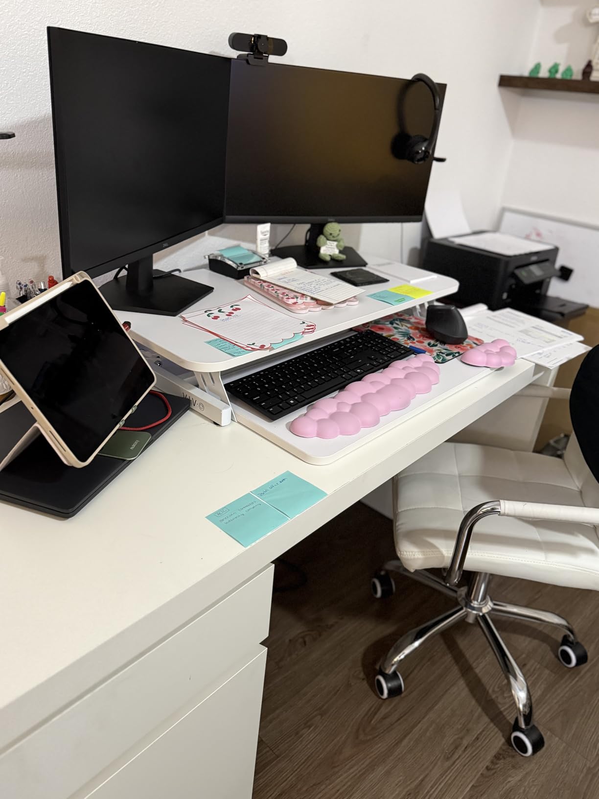 VIVO Height Adjustable 28 inch Stand Up Desk Converter, Quick Sit to Stand Tabletop Dual Monitor Riser Workstation, Black, DESK-V028S - Customer Photo 2