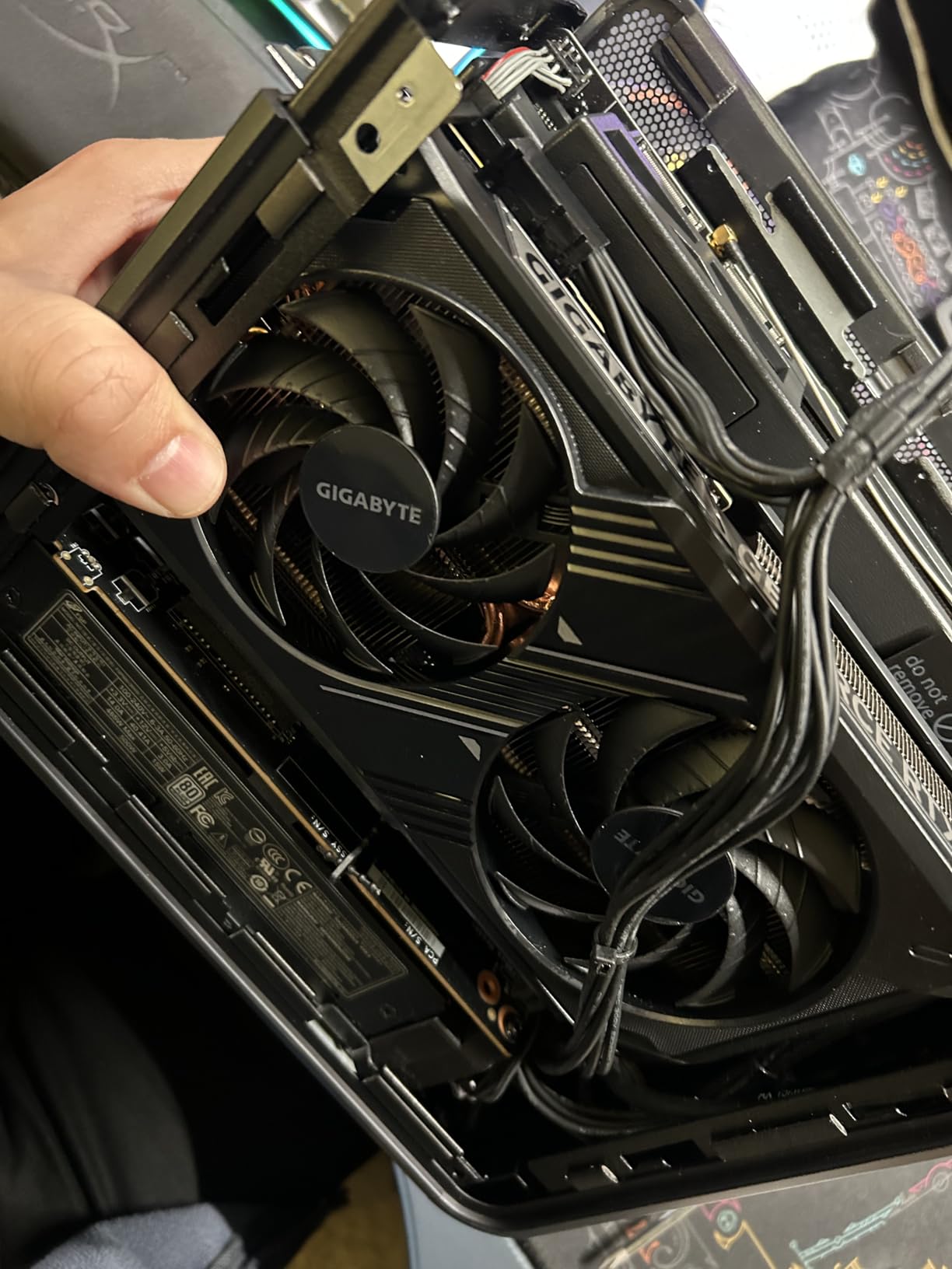 GIGABYTE GeForce RTX 5060 WINDFORCE OC 8G Graphics Card - 8GB 128-bit GDDR7, PCIe 5.0, WINDFORCE Cooling System customer photo 1