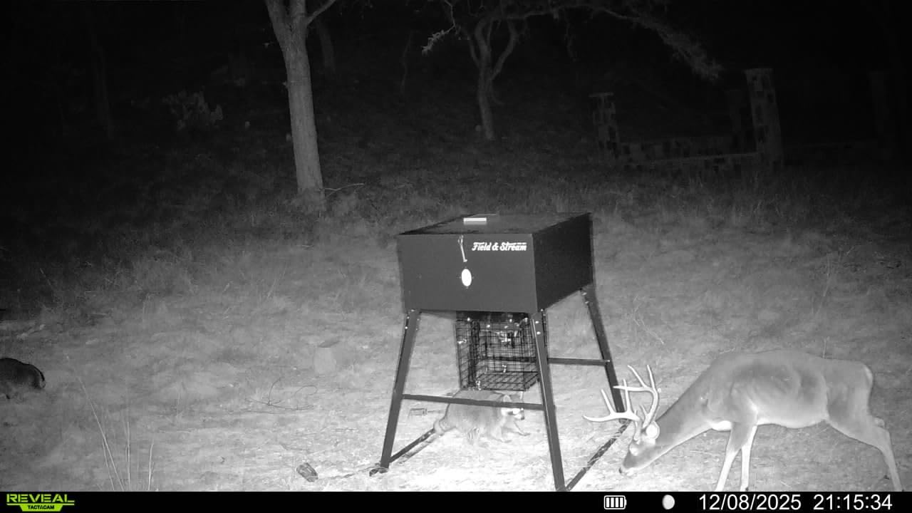 TACTACAM Reveal Ultra Cellular Trail Camera: 4K Photo, 1080p Video, Live View, GPS Tracking-Enabled, Switchable No-Glow/Low-Glow Flash, LTE Connectivity, LCD Screen - Best Hunting, Game Camera customer photo 1