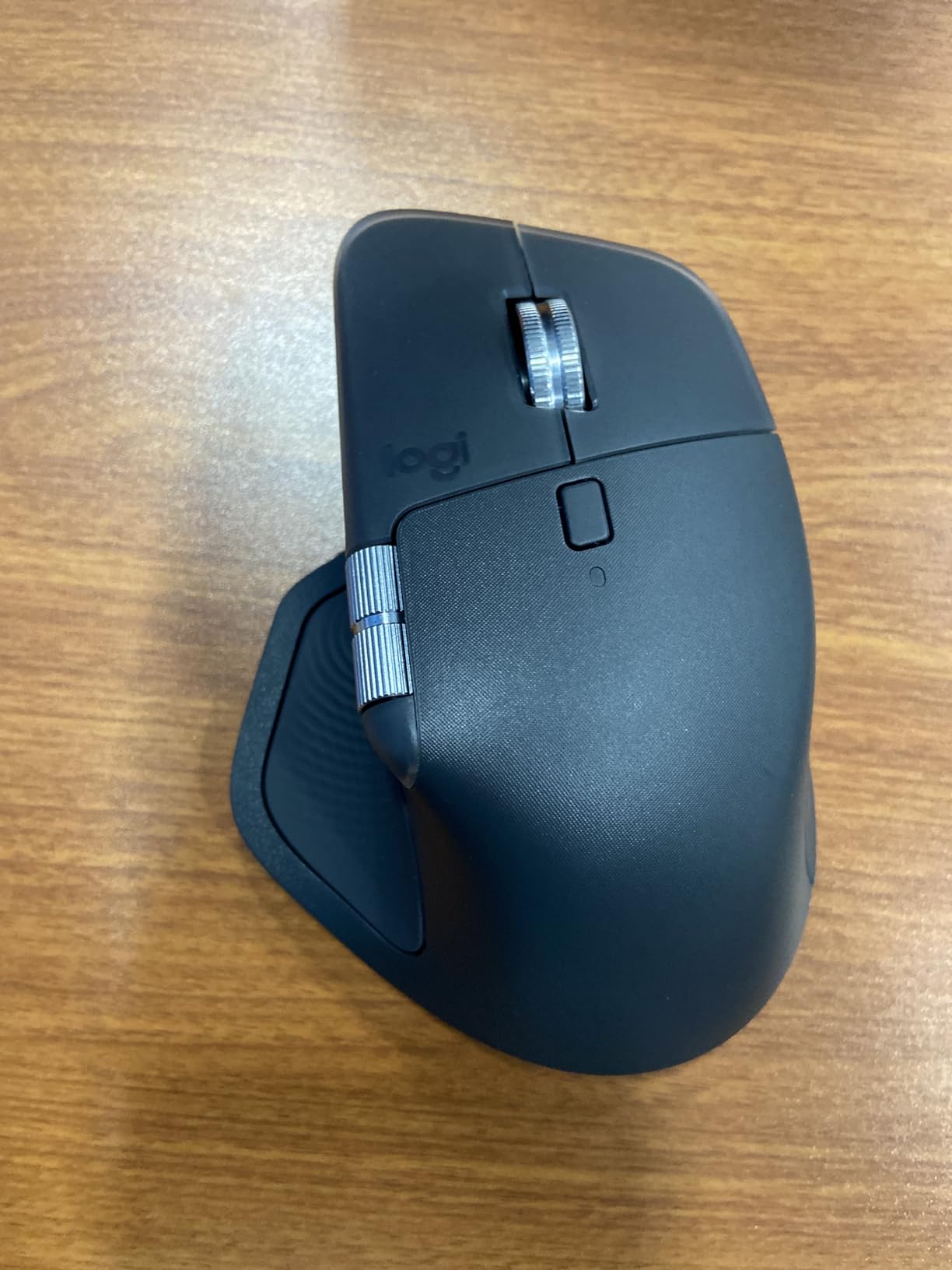 Logitech MX Master 4, Ergonomic Wireless Mouse with Advanced Performance Haptic Feedback, Ultra-Fast Scrolling, USB-C Charging, Bluetooth, Windows, MacOS - Graphite - Customer Photo 1