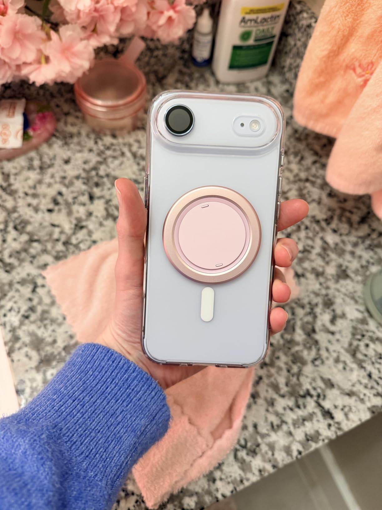 Spigen for iPhone 17 Pro Case, Ultra Hybrid MagFit [TPU Covered Camera Control] [Anti-Yellowing] [Compatible with Magsafe] - Clear - Customer Photo 2
