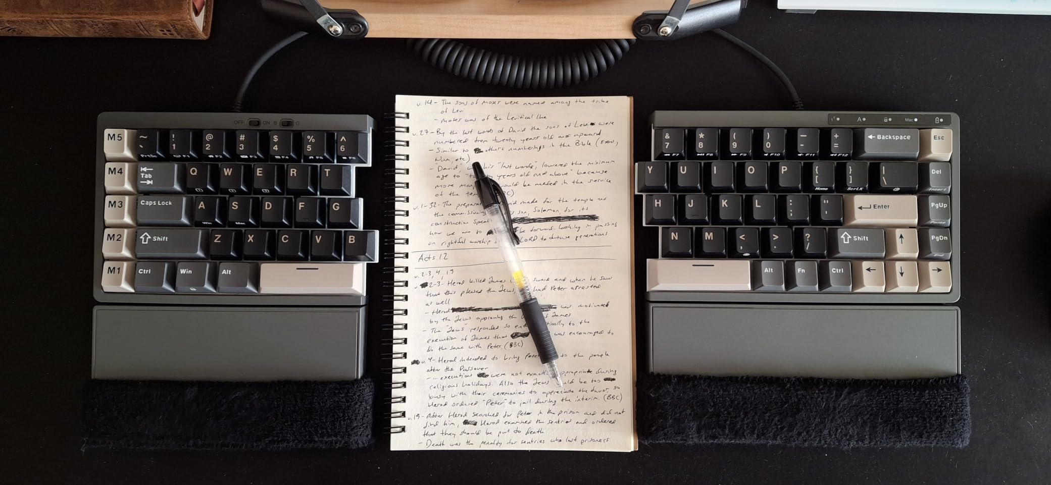 RK ROYAL KLUDGE RKS70 Ergonomic Split Keyboard, Wireless RGB Mechanical Keyboard with Bluetooth/2.4GHz/Wired, 75% Hot Swappable Gaming Keyboards with Fixed Wrist Rest, Pre-lubed Linear Creamy Switches - Customer Photo 1