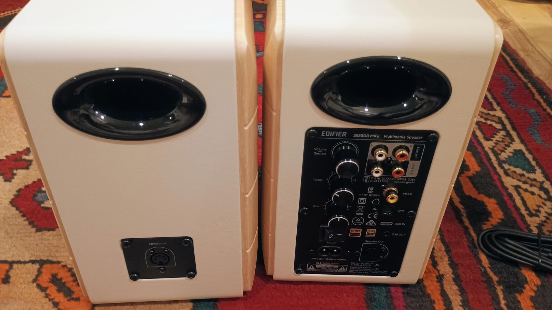 Edifier S880DB MKII Hi-Fi Bookshelf Speakers, Premium 2.0 Active Speaker System, 88W RMS, Hi-Res Audio with LDAC, Bluetooth/USB-C/Optical/Coaxial/RCA Input, Subwoofer Output, Dark Wood - Customer Photo 2