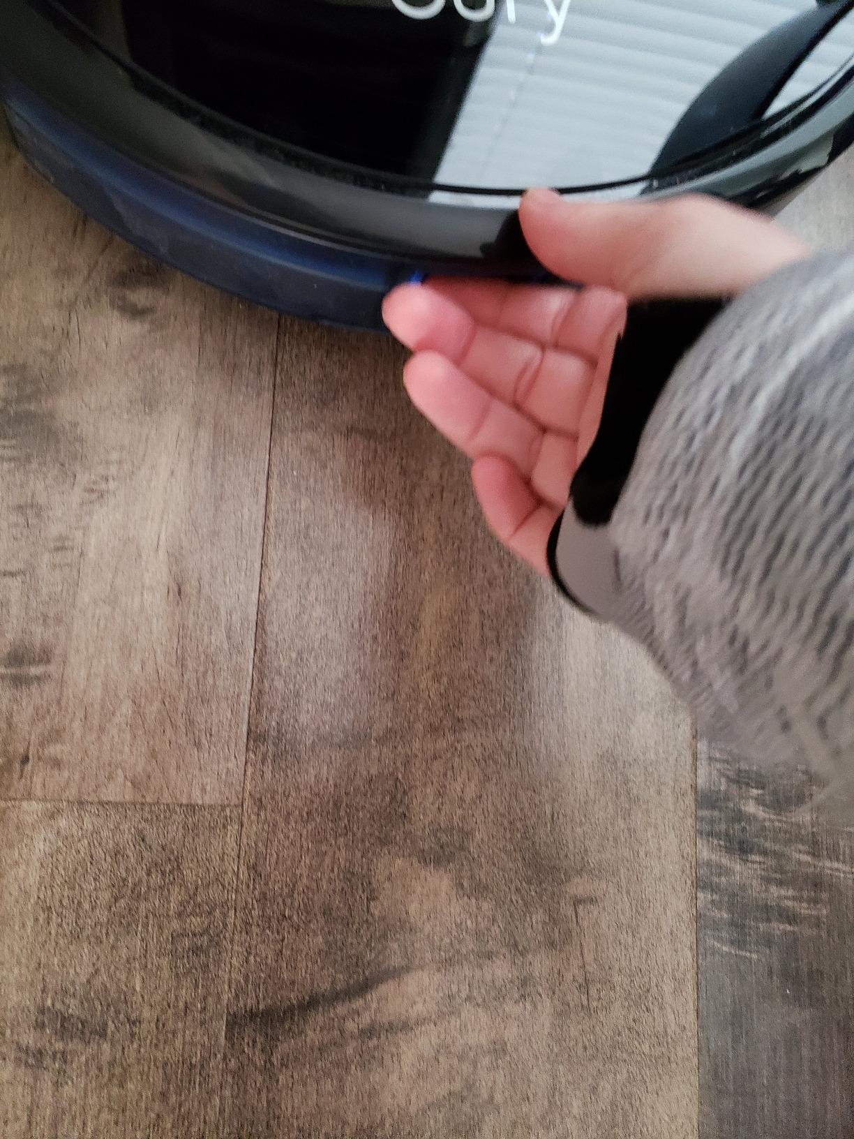 eufy Robot Vacuum E25, 20,000 Pa Turbo Suction,Roller Mop with HydroJet System, All-in-One Robot Vacuum and Mop Combo, Edge-to-Corner Cleaning, Zero-Tangle Design, AI Obstacle Avoidance (Upgraded) customer photo 2