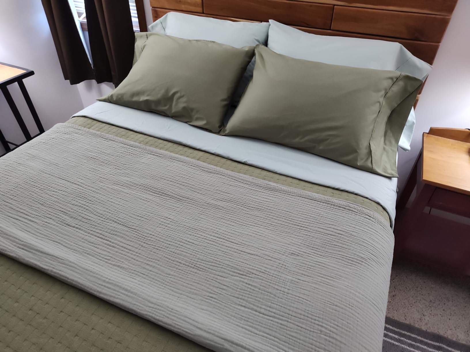THREAD SPREAD 100% Egyptian Cotton King Sheets Set - 2000 Series Luxury King Size Bed Sheets, Silky Soft & Cooling Sateen Weave, 17 Inch Extra Deep Pocket Hotel Collection Sheet (4 Pc, White) Customer Review THREAD SPREAD 100% Egyptian Cotton King Sheets Set - 2000 Series Luxury King Size Bed Sheets, Silky Soft & Cooling Sateen Weave, 17 Inch Extra Deep Pocket Hotel Collection Sheet (4 Pc, White) - Customer Photo 2