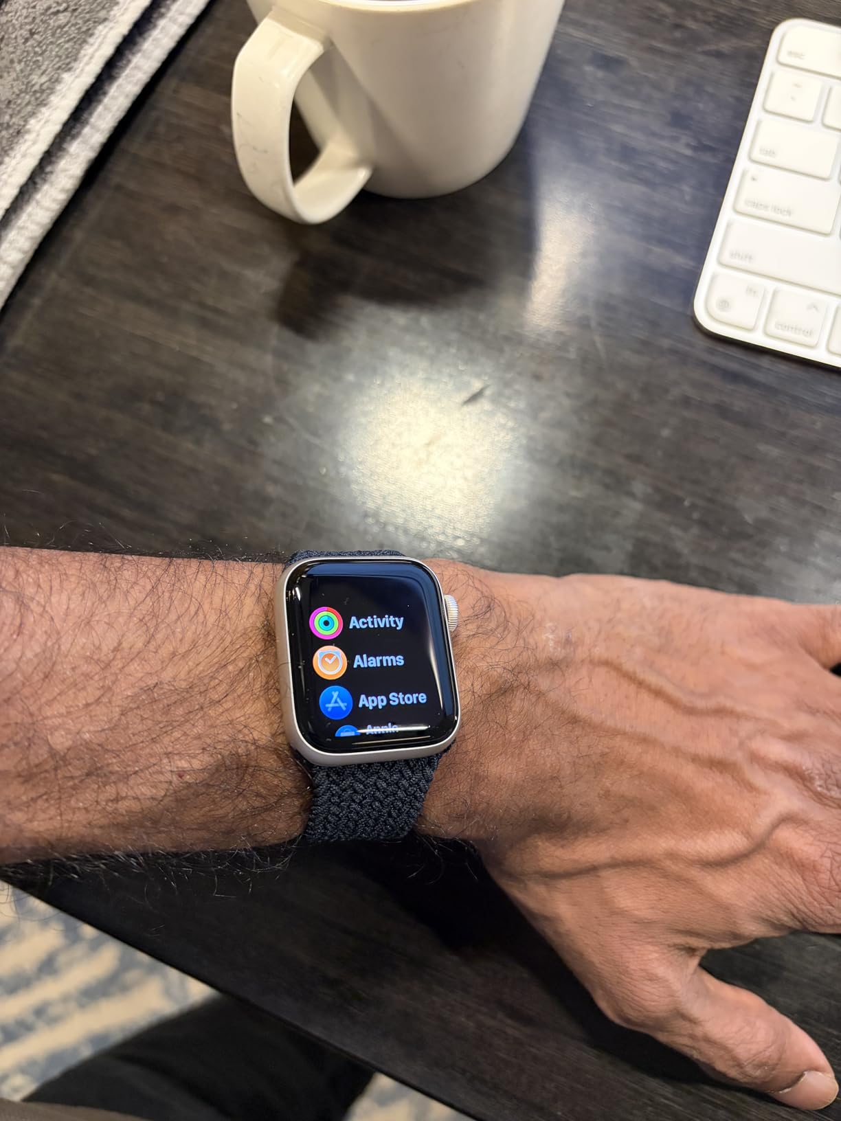 Apple Watch SE 3 [GPS 44mm] Smartwatch with Midnight Aluminum Case with Midnight Sport Band - M/L. Fitness and Sleep Trackers, Heart Rate Monitor, Always-On Display, Water Resistant - Customer Photo 2