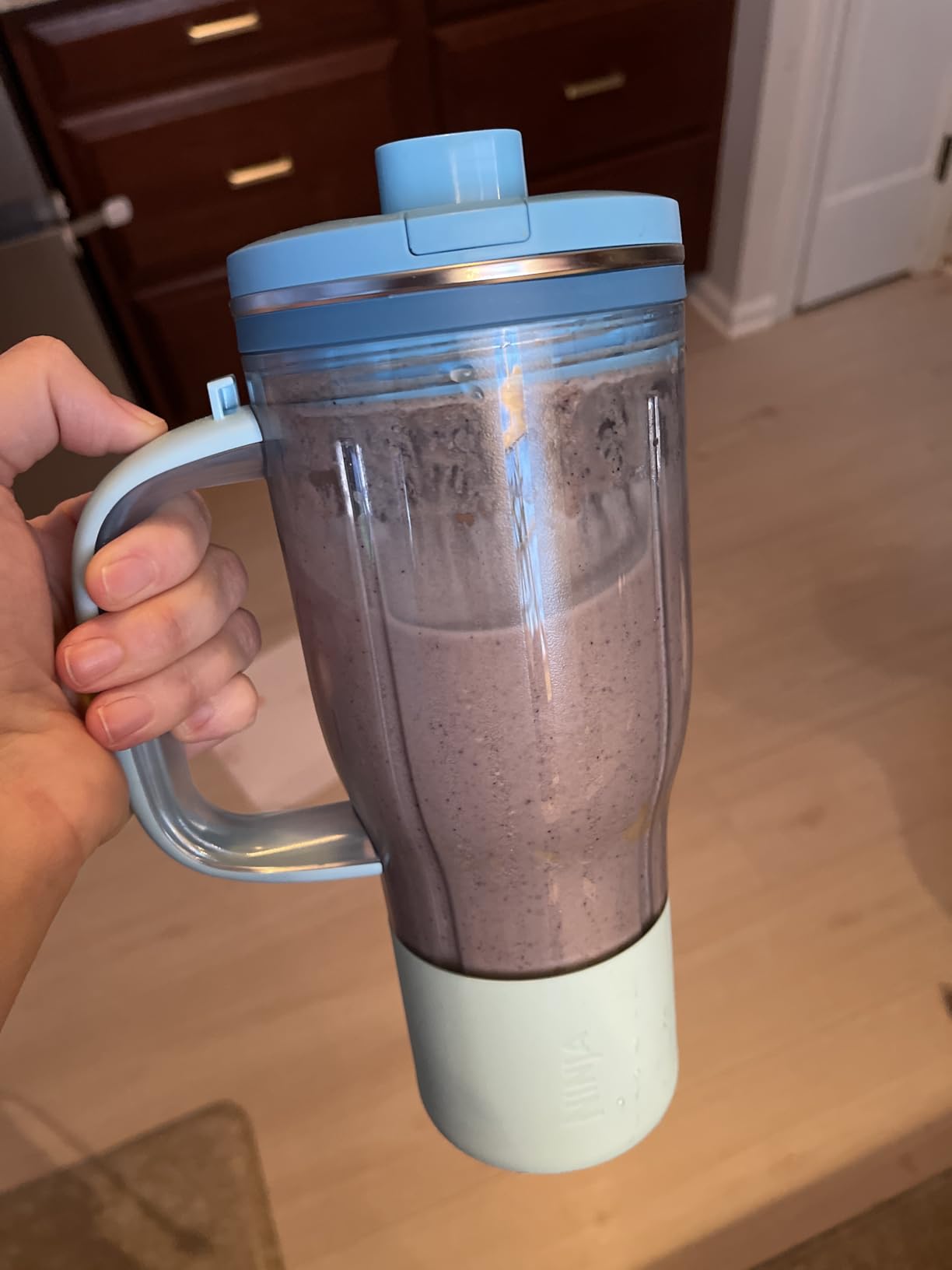 Ninja Blendboss™ | Personal Blender for Smoothies & Frozen Drinks | 26oz Travel Tumbler with LeakProof Lid, Chug Spout & Detachable Straw | Auto-iQ Technology | Stone Mint | DB351ST - Customer Photo 2
