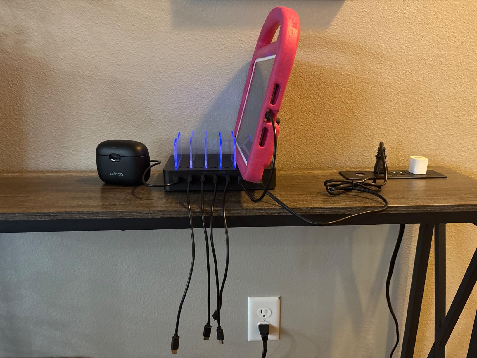 Charging Station for Multiple Devices 68W 6 Port Phone Charger Dock with 6 Cables, 20W Black Fast Charging Station Compatible with Apple Cellphone iPad iPhone Tablet(Black) - Customer Photo 2