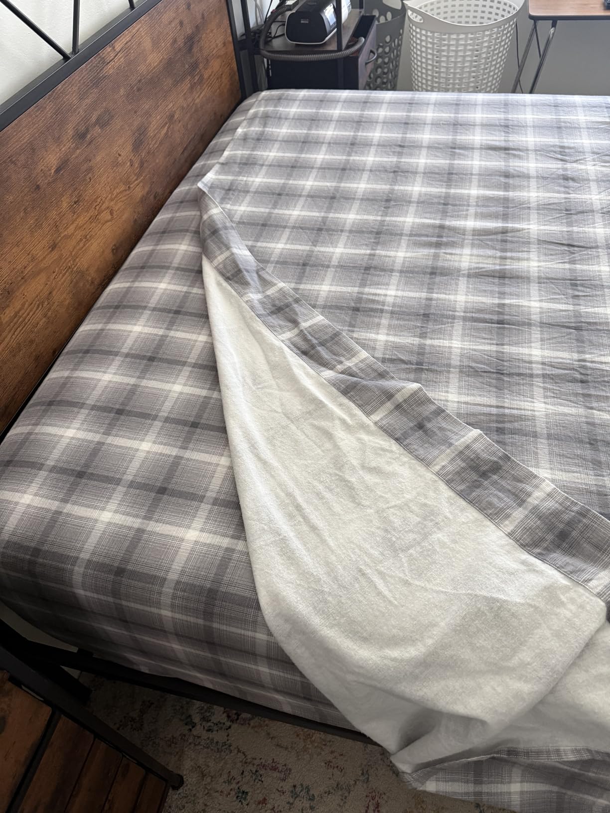 California Design Den Flannel Queen Sheet Set - Made in Portugal 100% Cotton, Thick, Velvet Soft 4-Piece Flannel Sheets Queen Size Set, Triple-Brushed with Extra Deep Pockets - Grey Plaid - Customer Photo 1