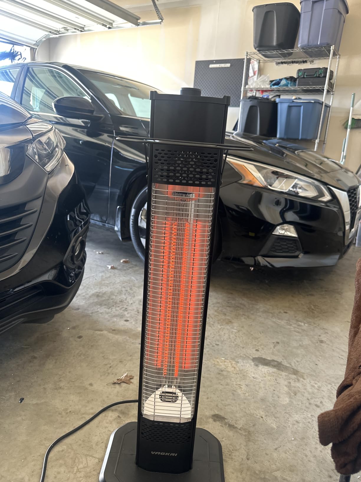 VAGKRI Outdoor Electric Patio Heater, 1500W Dual Carbon Tube Infrared Heater, Tip-Over & Overheat Protection,1S Instant Heat, IPX5 Waterproof, Tower Space Heater for Patio, Backyard & Garage - Customer Photo 2