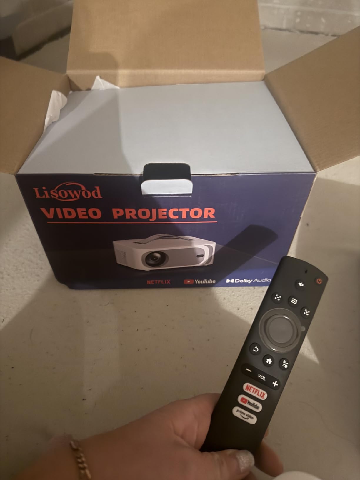 Lisowod Outdoor Projector 4K with WiFi and Bluetooth, AI Movin 2.0 OS, 2000 ANSI, 35W Dolby Audio, AI Auto Focus with HDR10+, Portable Smart Projector Compatible with Netflix Customer Review Lisowod Outdoor Projector 4K with WiFi and Bluetooth, AI Movin 2.0 OS, 2000 ANSI, 35W Dolby Audio, AI Auto Focus with HDR10+, Portable Smart Projector Compatible with Netflix - Customer Photo 2