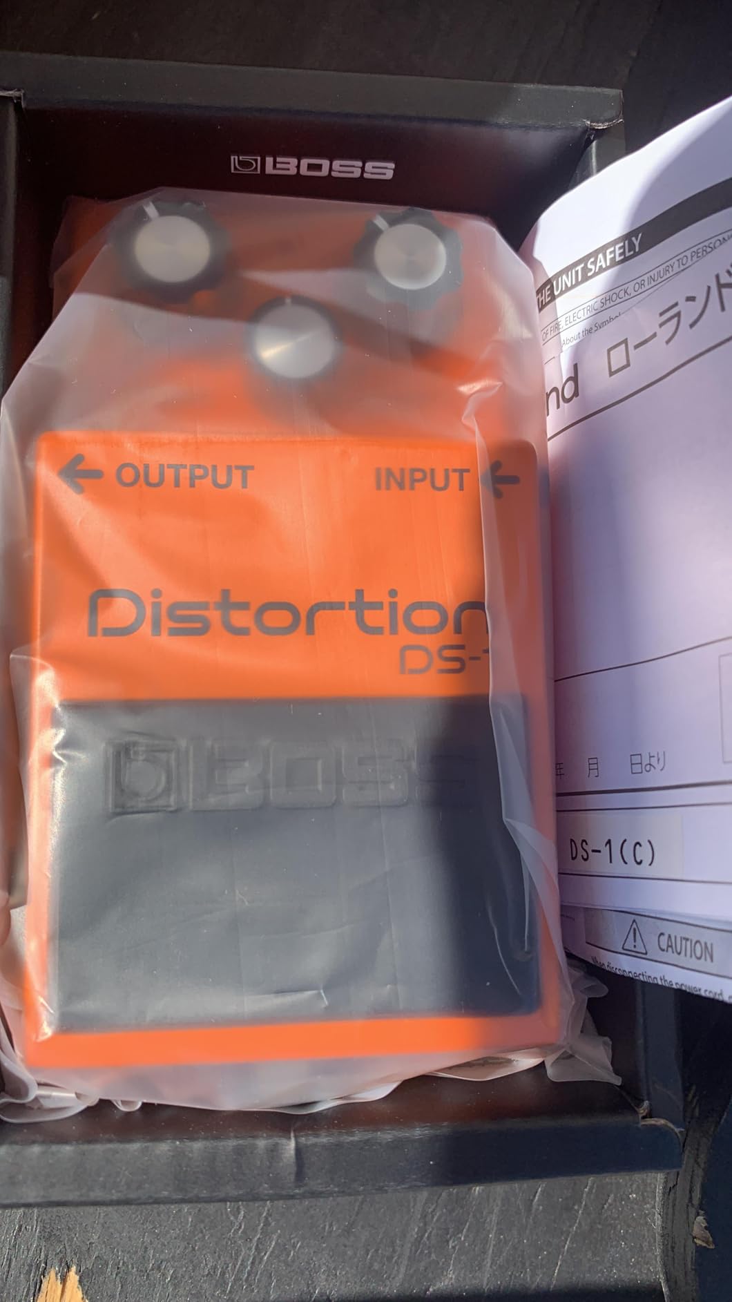 BOSS DS-1 Distortion | Compact Distortion Pedal | The Benchmark in Guitar Distortion | Hard-edged Attack & Smooth Sustain customer photo 1