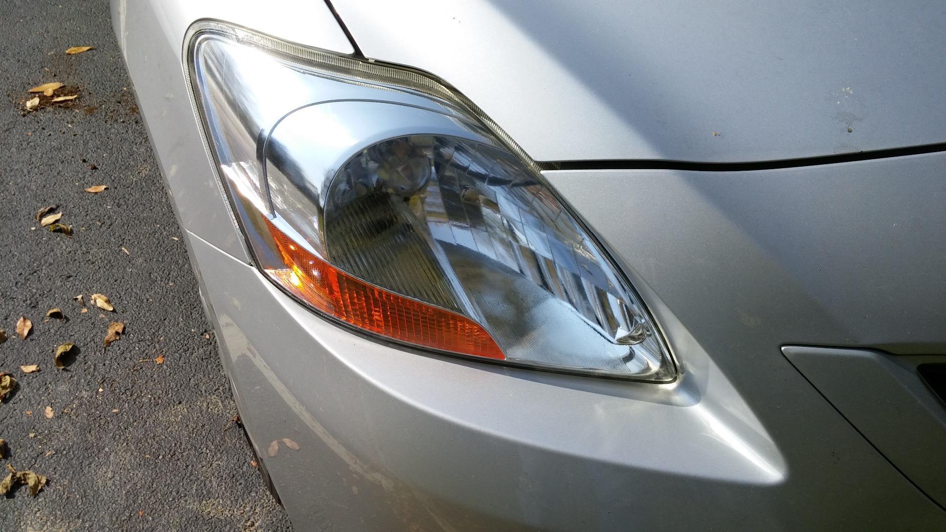Turtle Wax Headlight Restoration Kit, Removes Oxidation and Yellowing, Restores to Like-New Condition, Increases Visibility and Brightness for Safer Driving, Easy Application customer photo 1