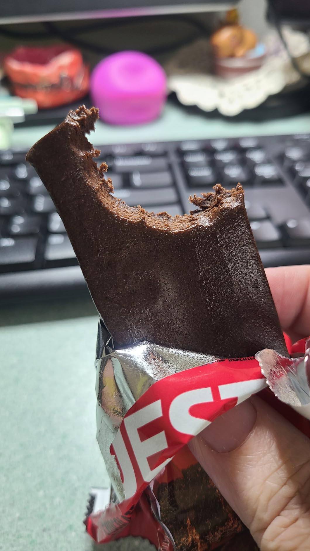 Quest Nutrition Double Chocolate Chunk Protein Bars, 20g Protein, 1g Sugar, 4g Net Carb, Keto Friendly, 12 Count customer photo 1