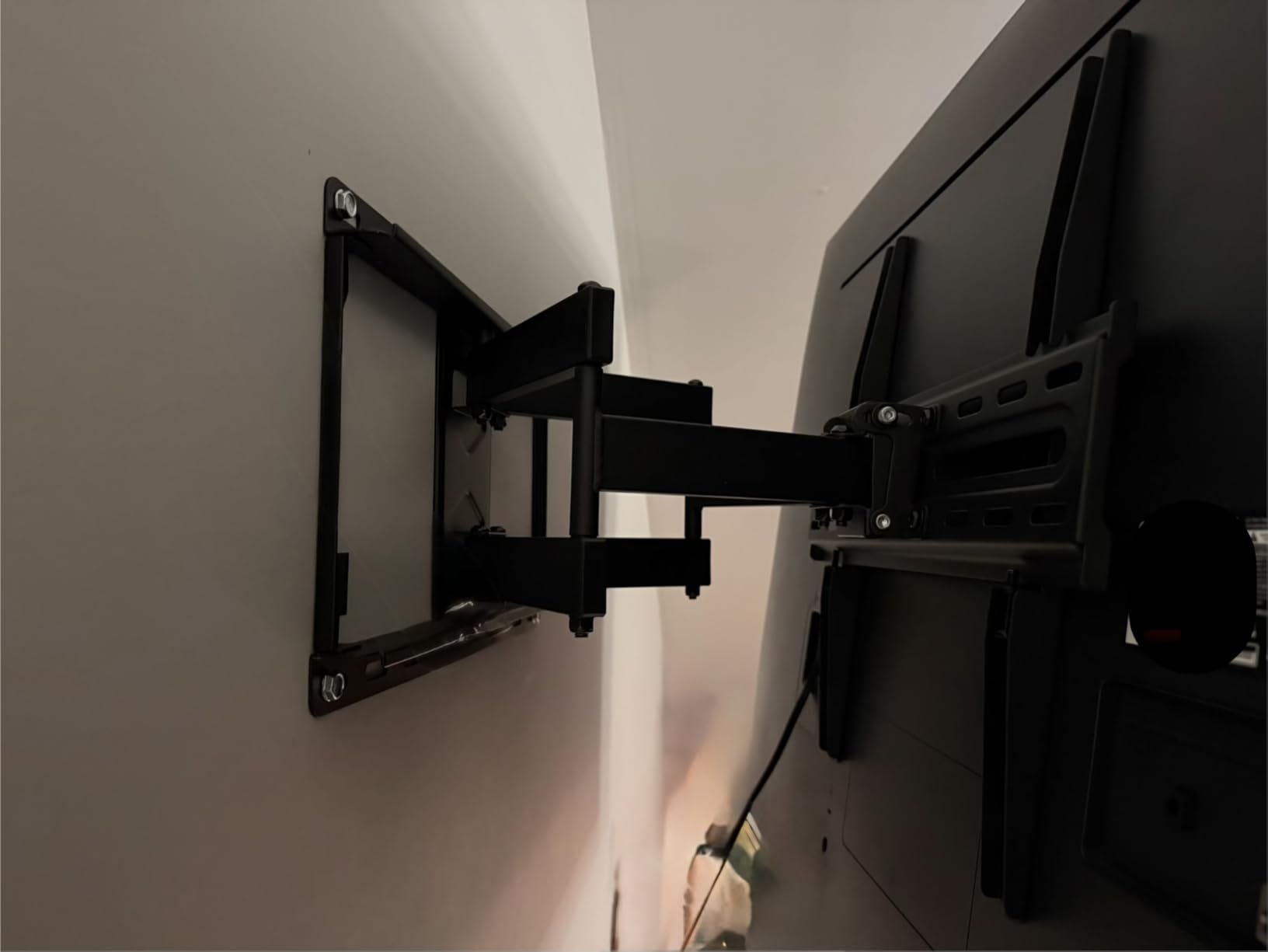 Mounting Dream TV Wall Mount for 32-65 Inch Television, Mount with Swivel and Tilt, Full Motion Bracket with Articulating Dual Arms, Max VESA 400X400 mm, 99lbs, MD2380 customer photo 1