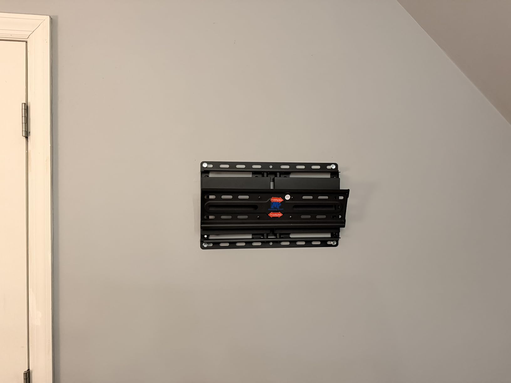 Mounting Dream TV Wall Mount for 32-65 Inch Television, Mount with Swivel and Tilt, Full Motion Bracket with Articulating Dual Arms, Max VESA 400X400 mm, 99lbs, MD2380 customer photo 2