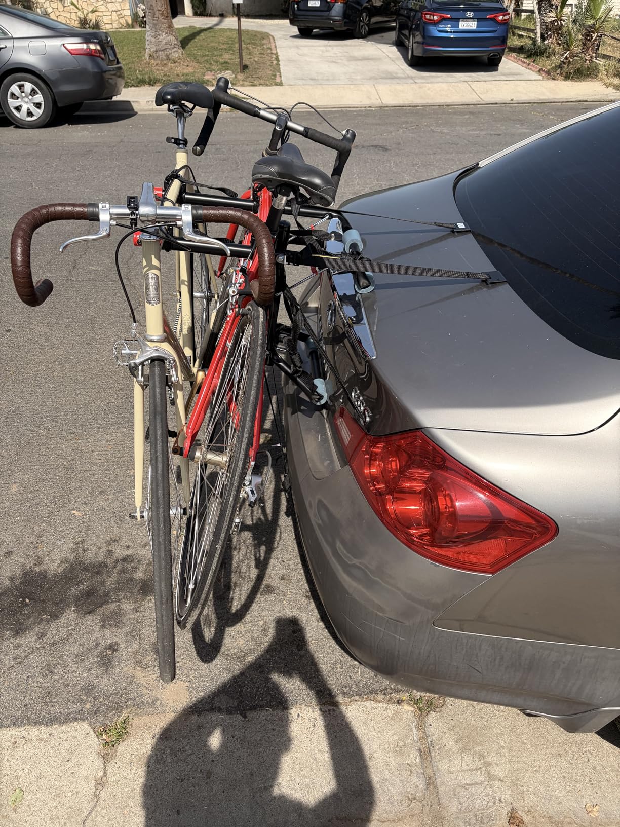 Allen Sports Deluxe 2-Bike Trunk Mount Rack, Model 102DN-R, Black customer photo 2