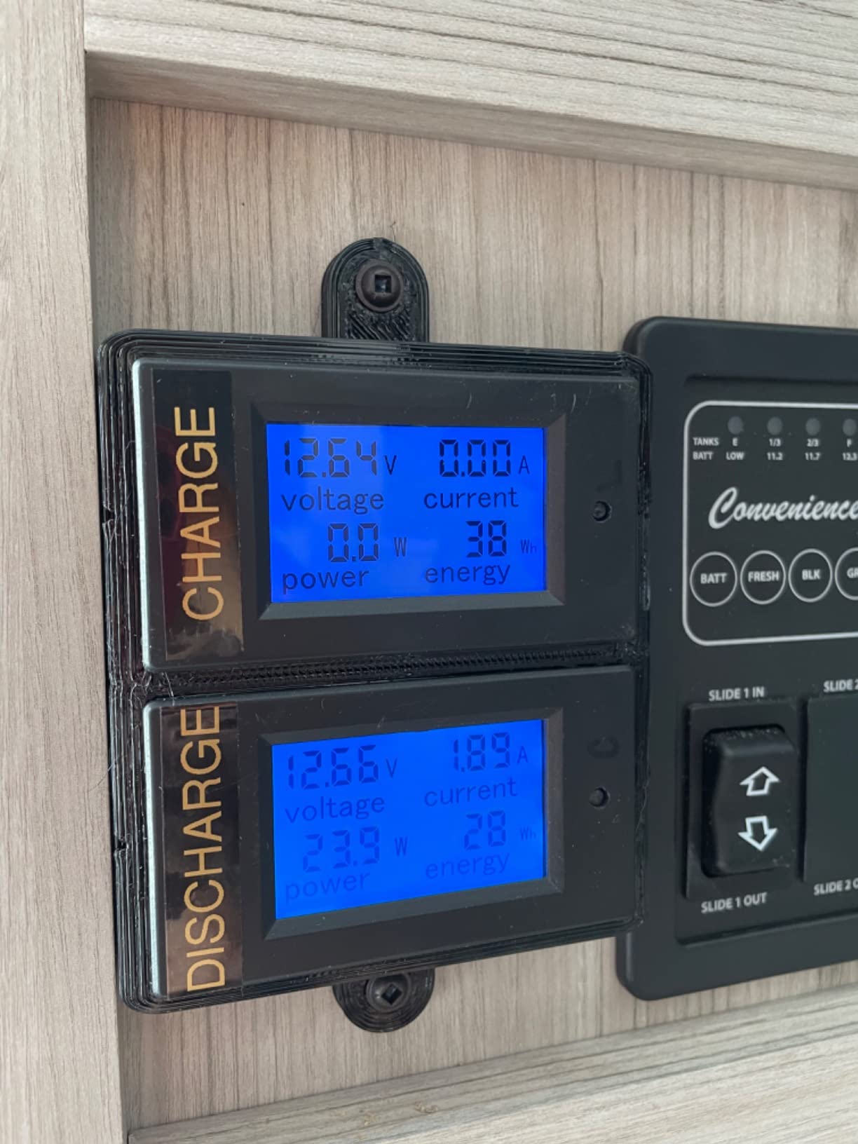 bayite DC 6.5-100V 0-100A LCD Display Digital Current Voltage Power Energy Meter Multimeter Ammeter Voltmeter with 100A Current Shunt customer photo 1