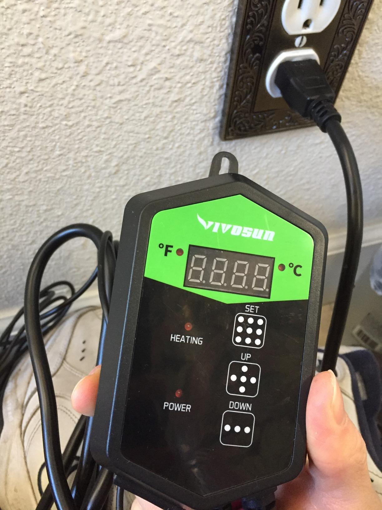 VIVOSUN Digital Heat Mat Thermostat Controller, 40-108°F 1000W for Reptiles, Seedlings, Germination, Incubation and Fermentation customer photo 1