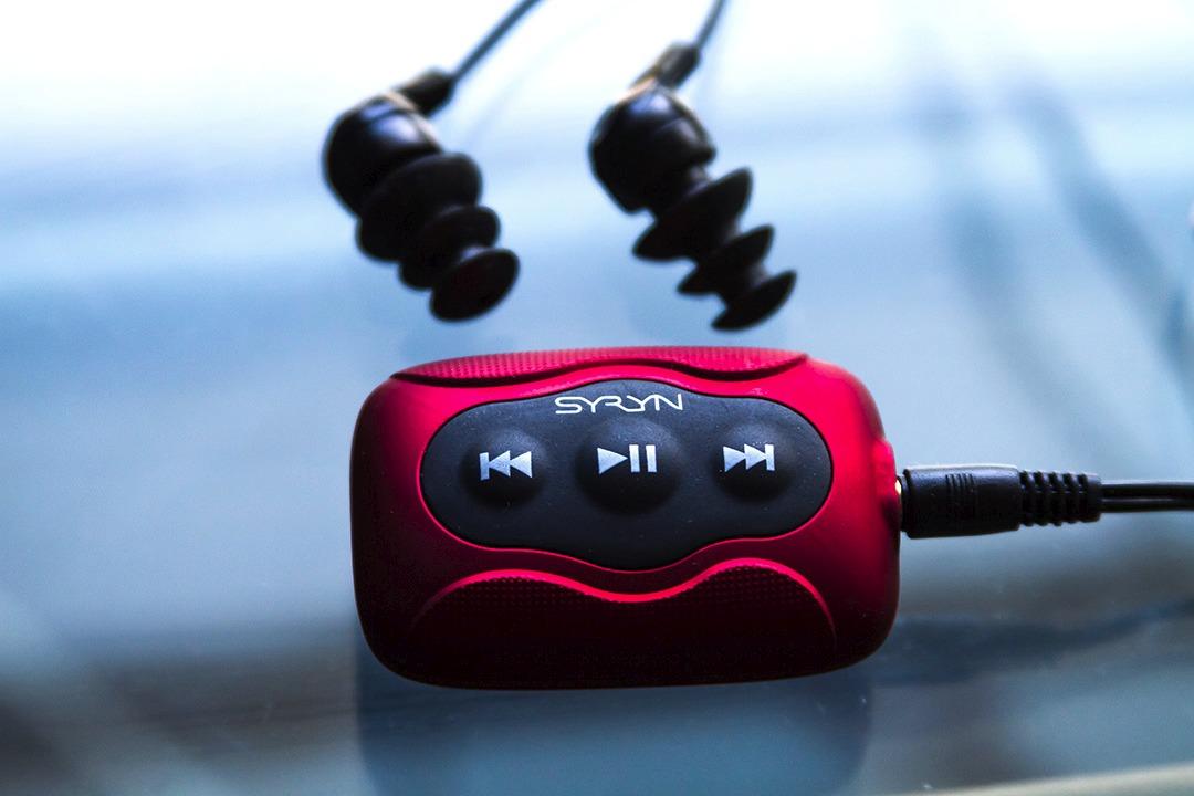 100% Waterproof SYRYN Swimbuds Flip Bundle for Swimming with Music | 2,000 Songs | Drag and Drop MP3 customer photo 2
