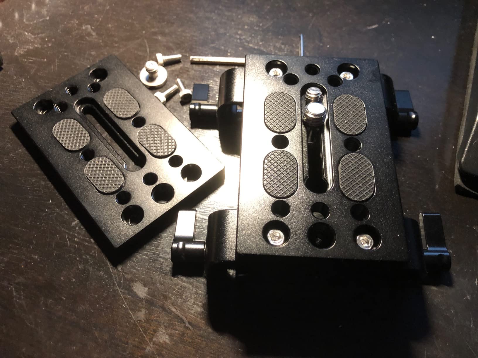 SmallRig Camera Tripod Mounting Baseplate w/15mm Rod Clamp Rail Block for Tripod/Shoulder Support System - 1798 customer photo 1