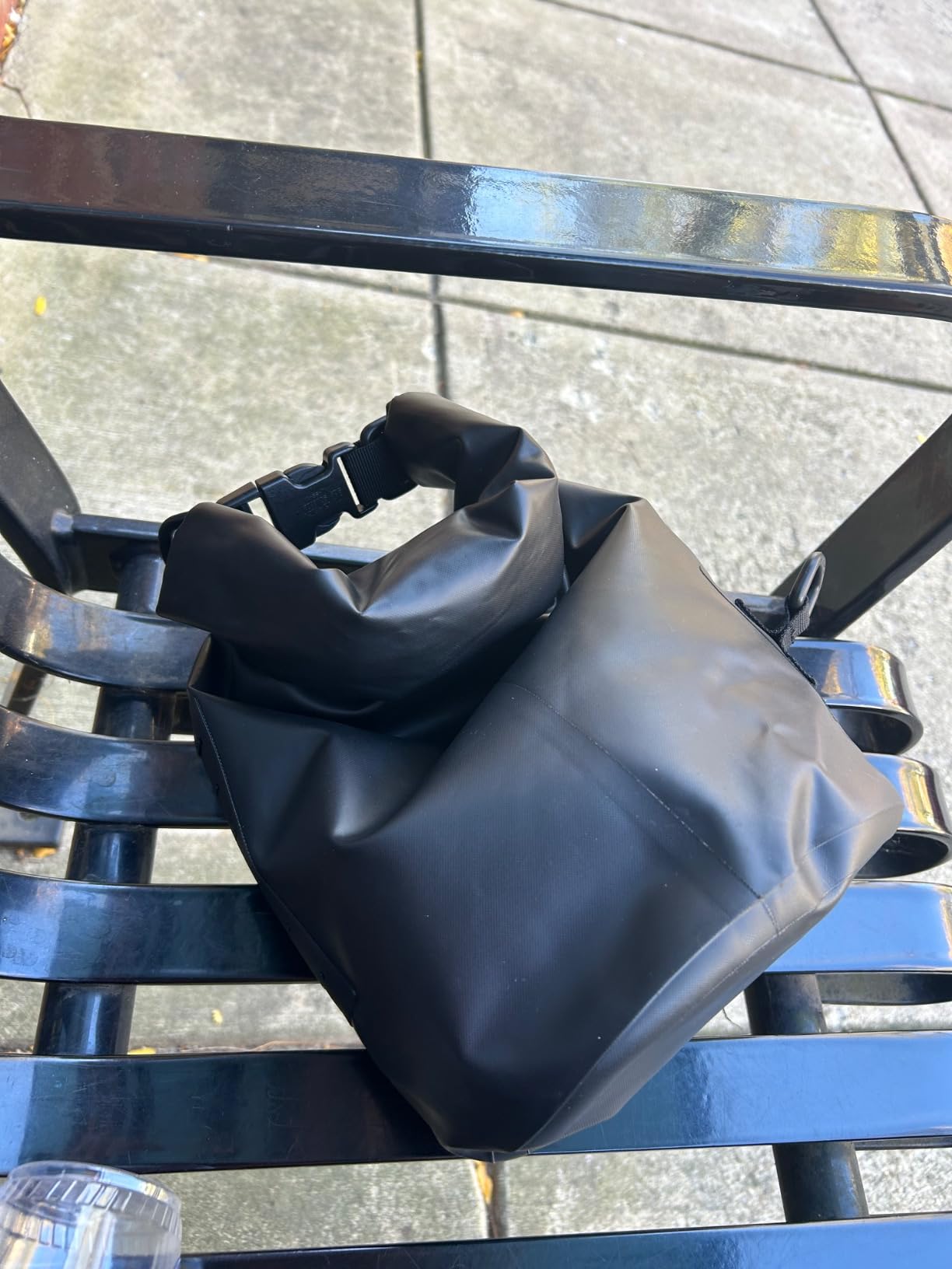SLNT Waterproof Faraday Dry Bag - 420D Waterproof Nylon Signal Blocking Backpack (5 Liter) customer photo 1